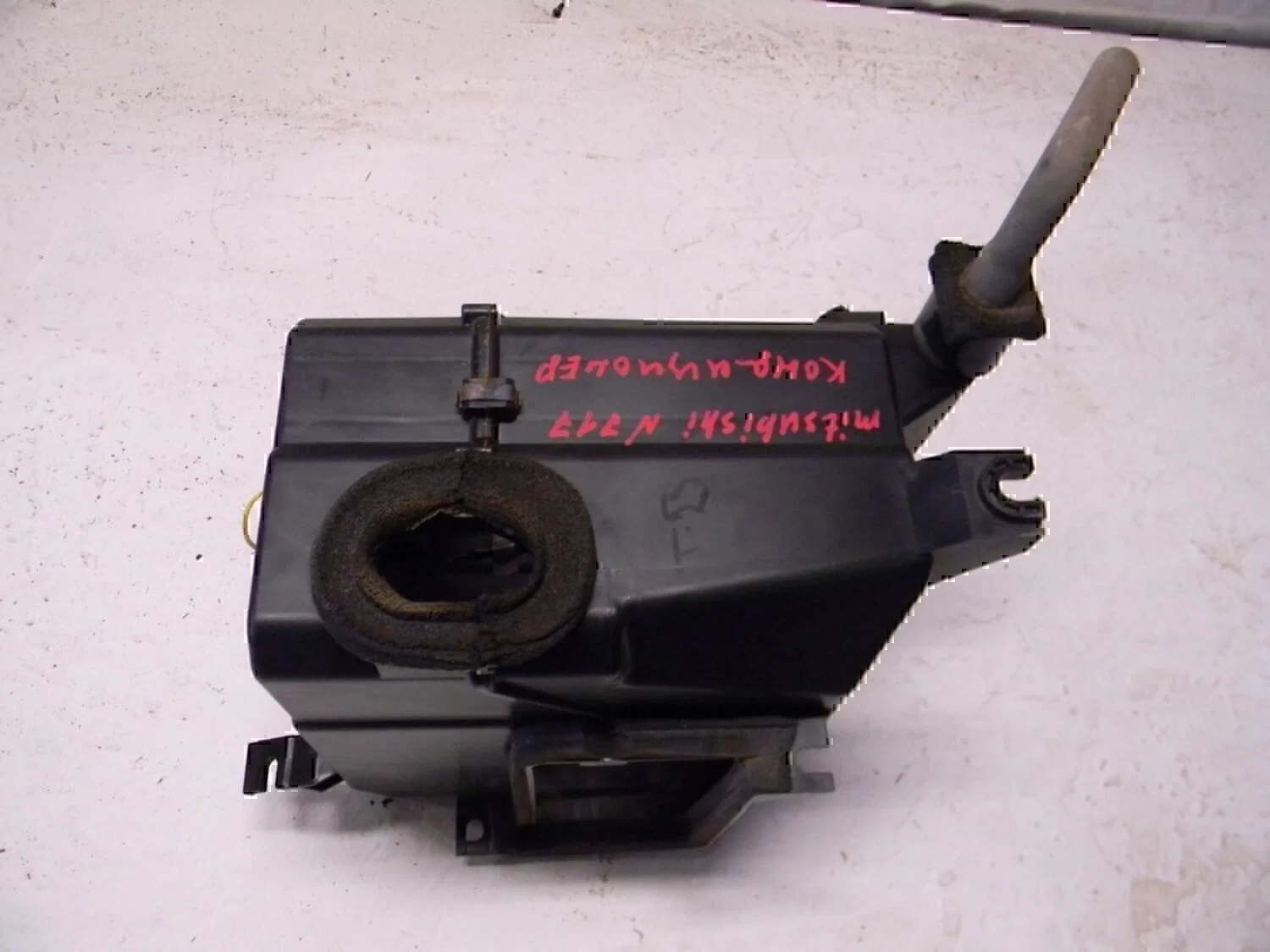 Корпус отопителя MITSUBISHI Space Star 1998-2004 - миниатюра 8