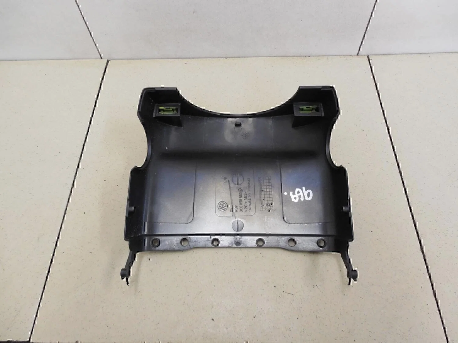 Кожух рулевой колонки верхний VW Passat [B6] 2005-2010 - миниатюра 4