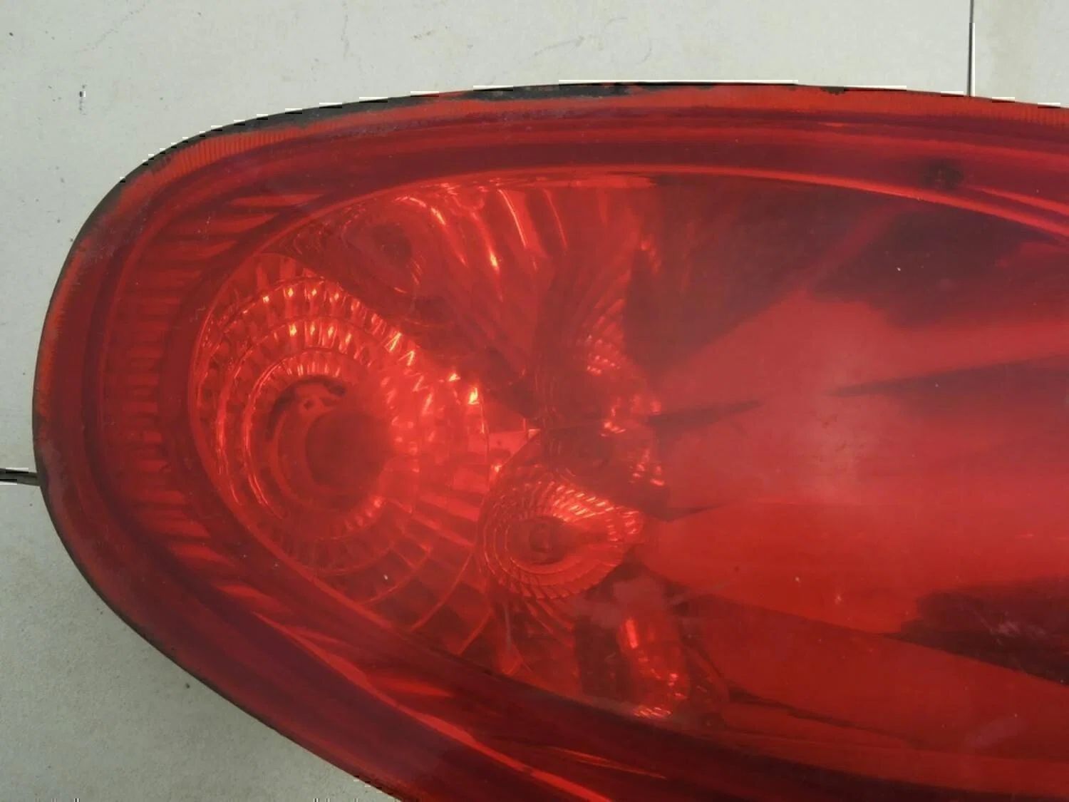 Фонарь задний наружный правый Chevrolet Lacetti 2003-2013 - миниатюра 2