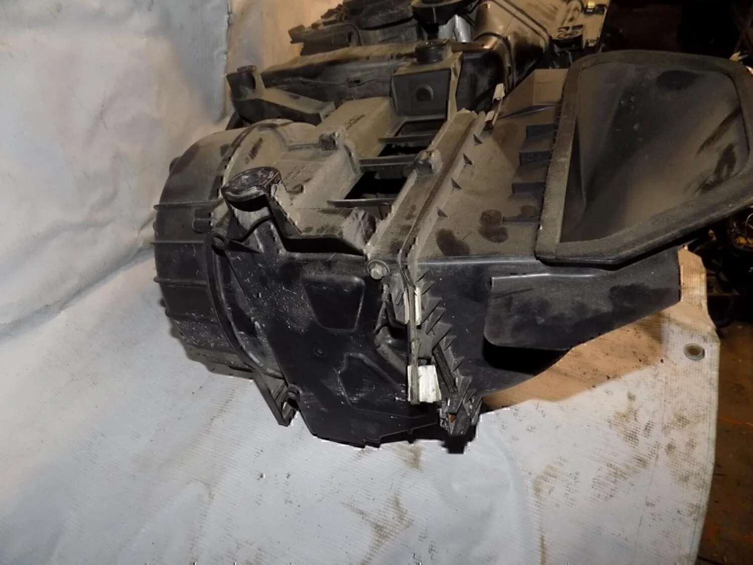 Корпус отопителя MITSUBISHI Outlander (CU) 2003-2009 - миниатюра 5