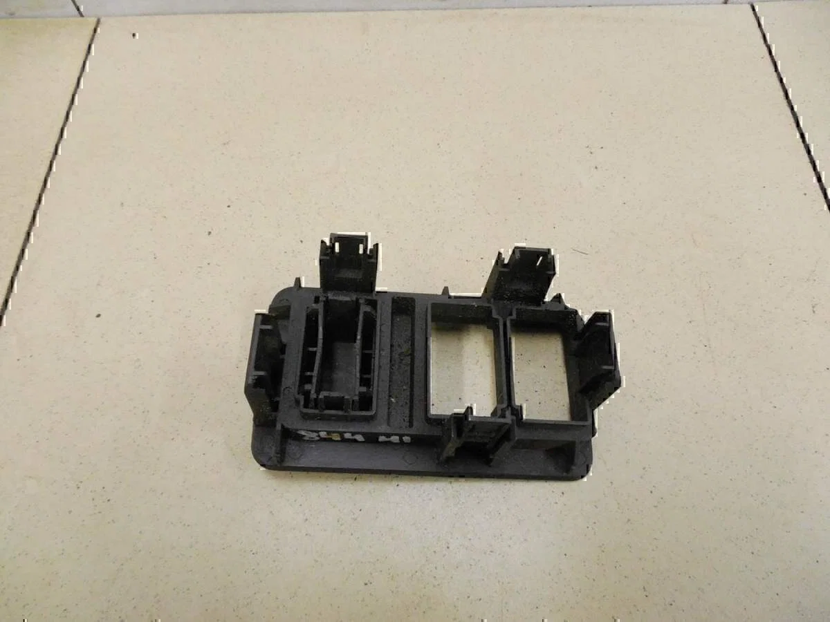 Накладка (кузов внутри) GREAT WALL Hover 2005-2010 - миниатюра 3