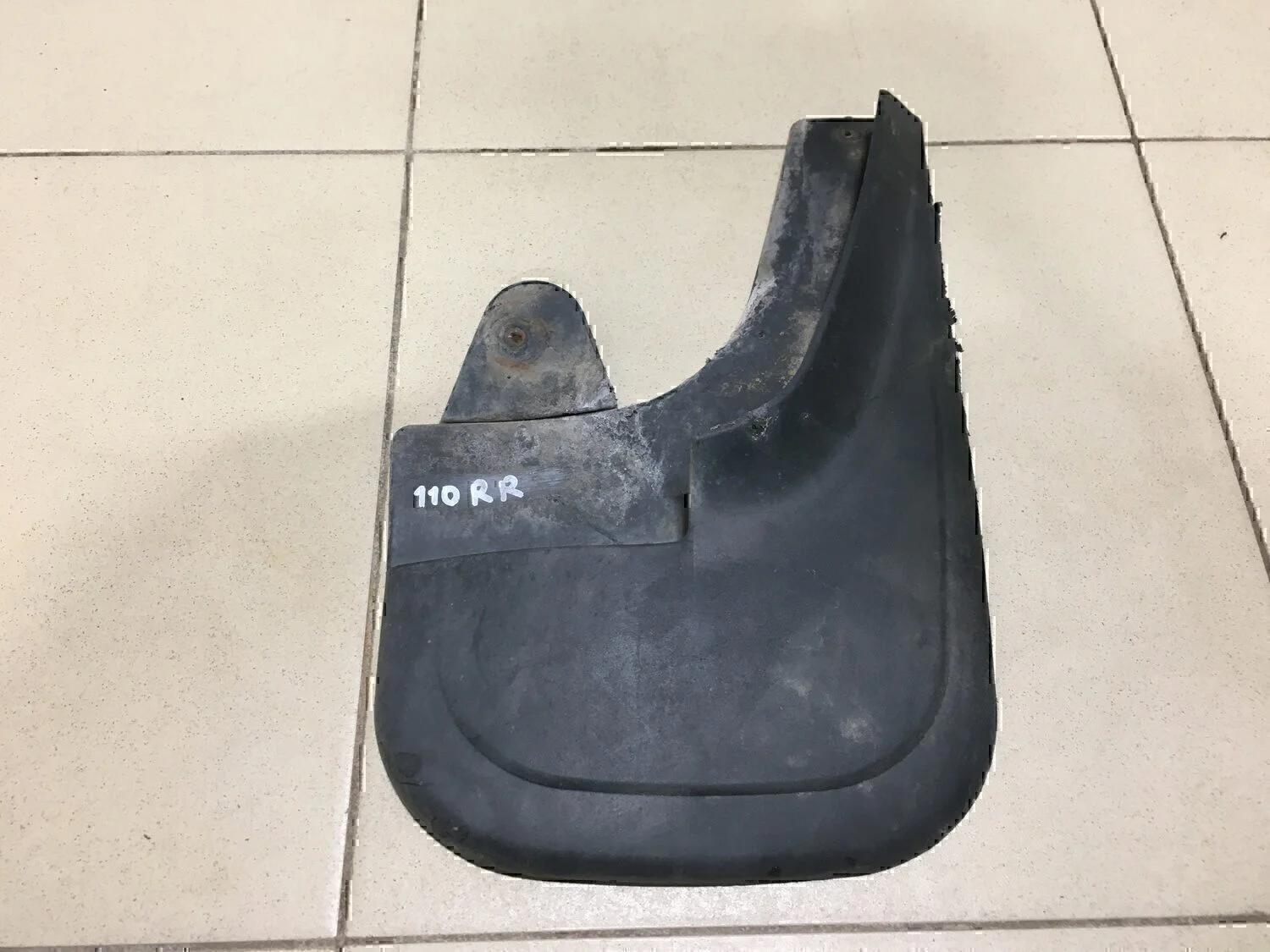 Брызговик задний правый SUZUKI Vitara/Sidekick 1989-1999 - изображение 1
