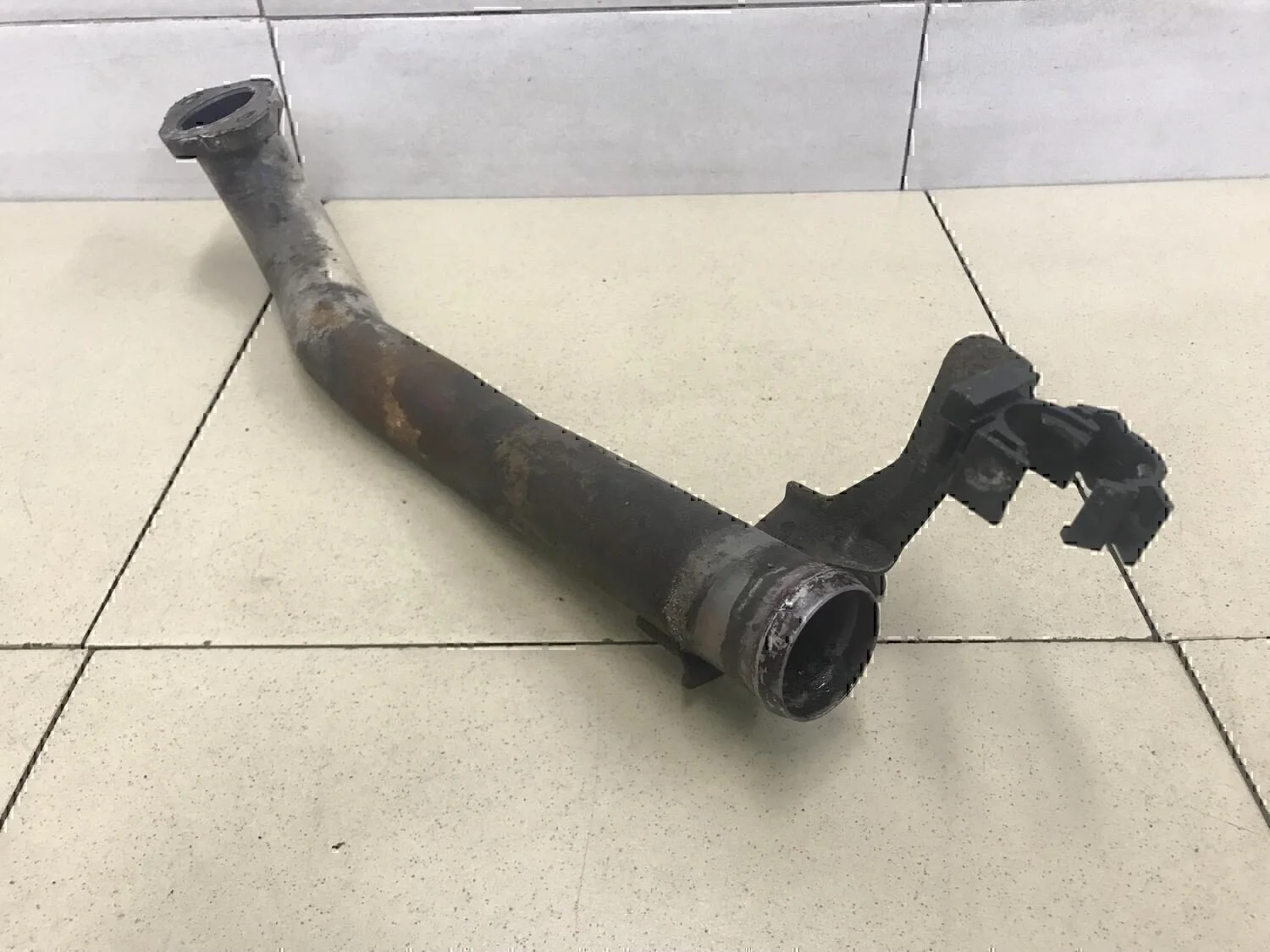 Трубка системы охлаждения NISSAN Almera N16 2000-2006 - миниатюра 4