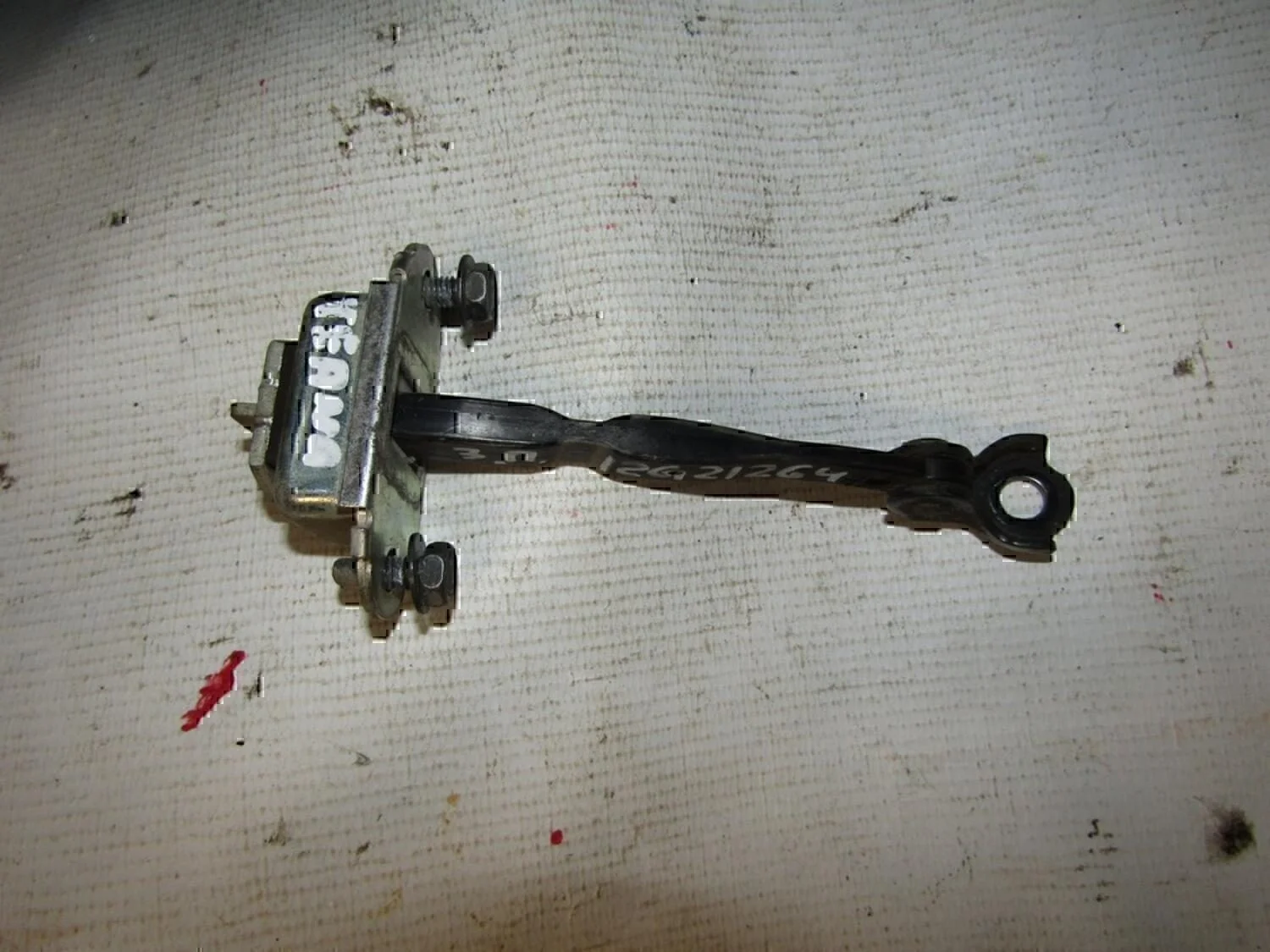 Ограничитель двери NISSAN Teana J31 2006-2008 - изображение 1