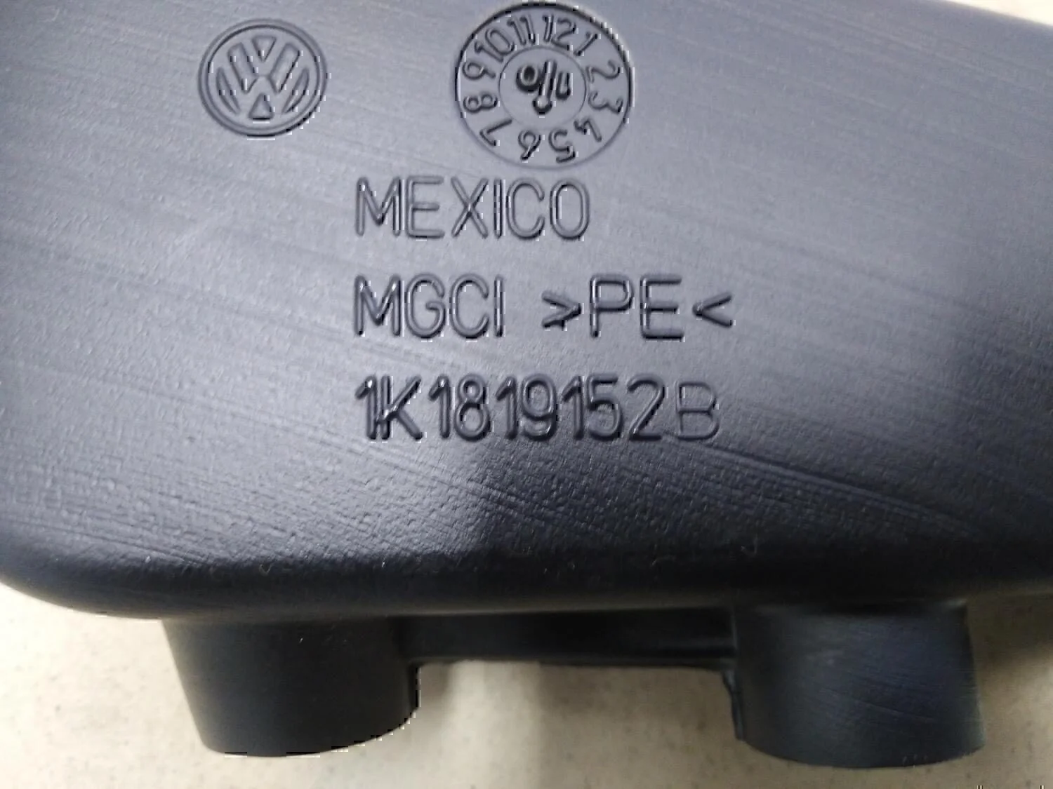 Воздуховод SKODA Yeti 2009> - миниатюра 4