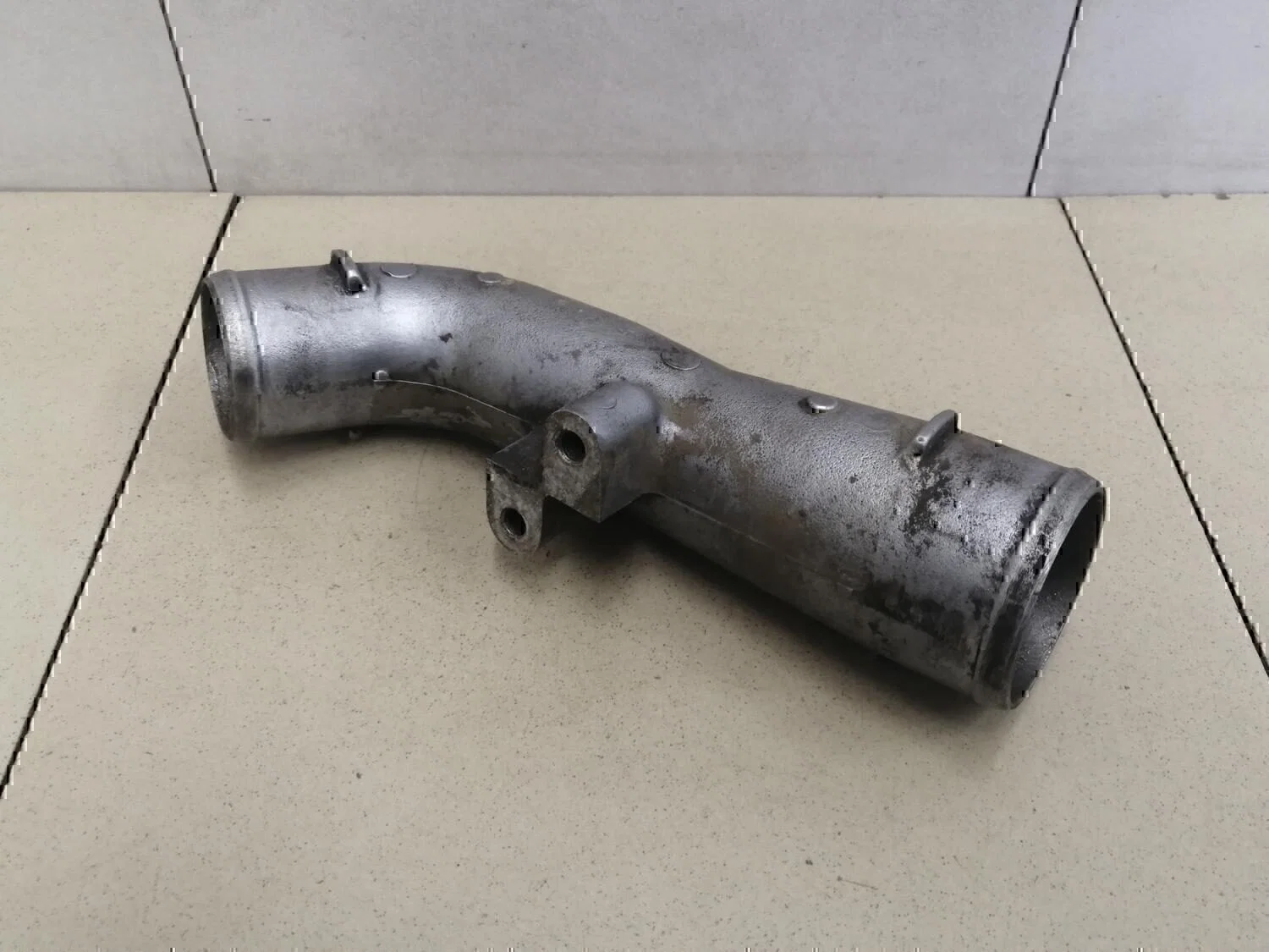 Патрубок интеркулера NISSAN Almera N16 2000-2006 - миниатюра 4
