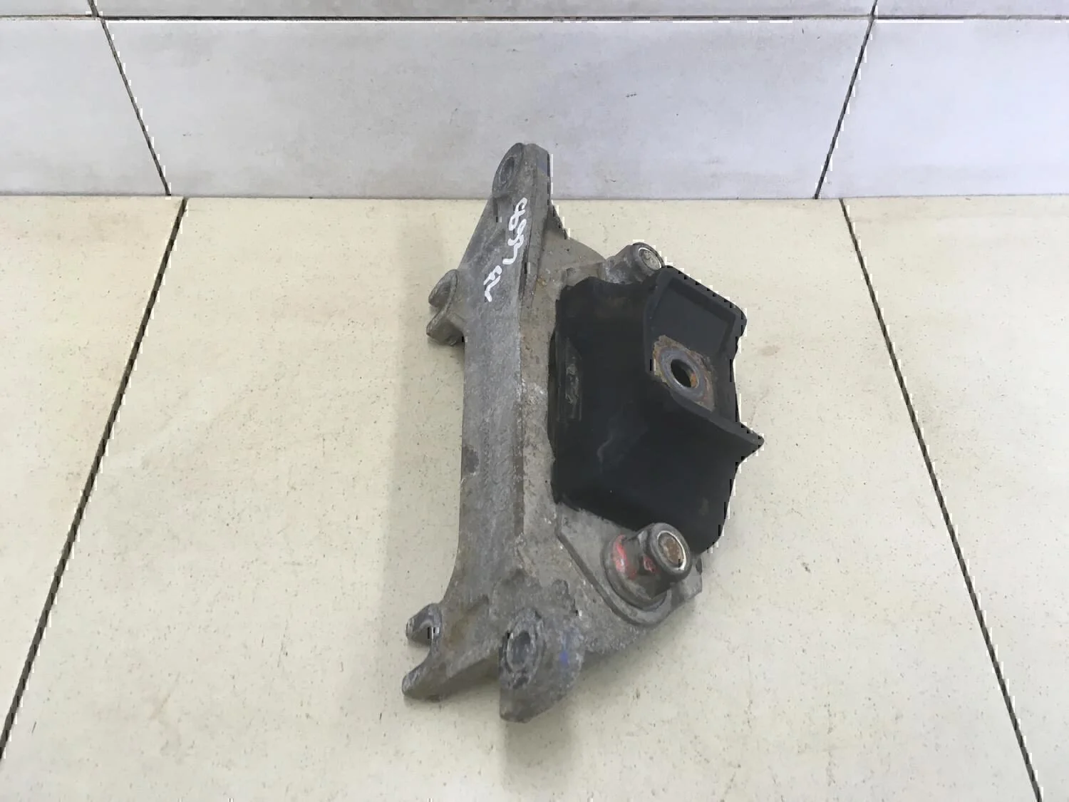 Кронштейн КПП RENAULT Logan 2005-2014 - миниатюра 2