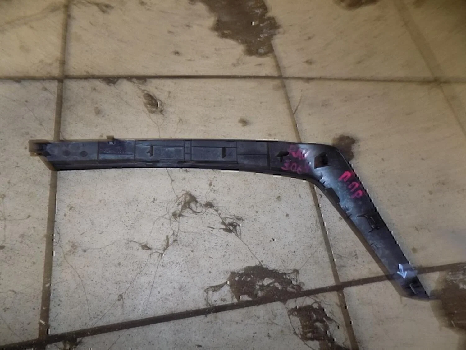 Накладка декоративная TOYOTA RAV 4 2013-2019 - миниатюра 3
