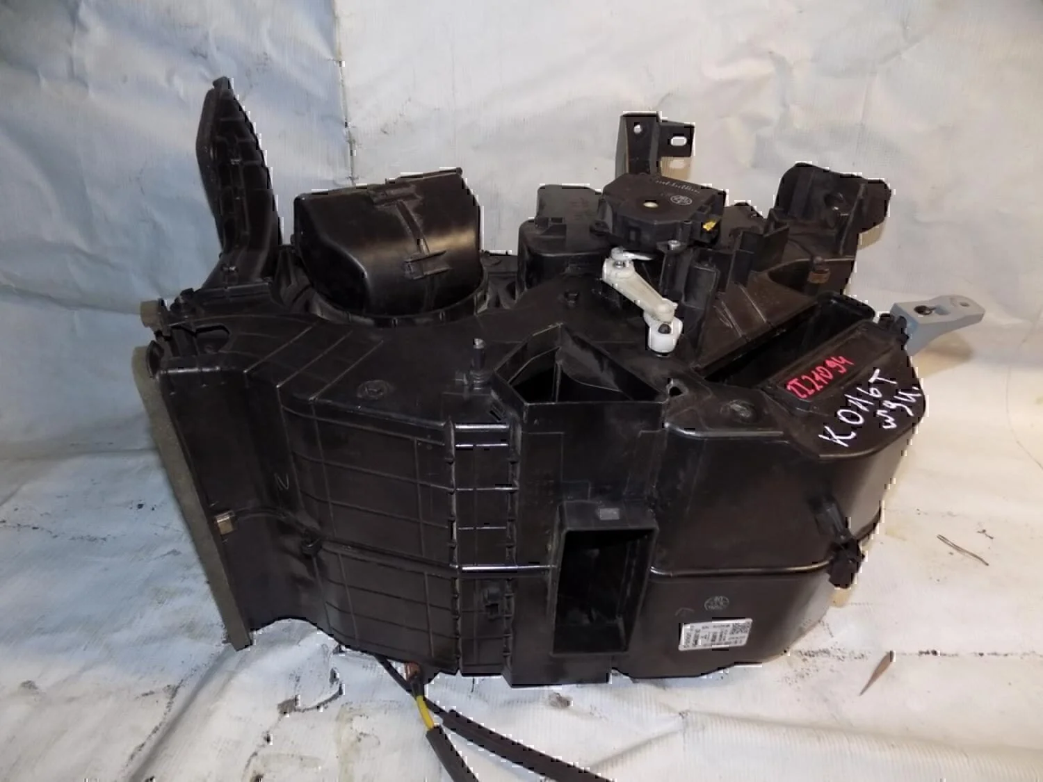 Корпус отопителя MITSUBISHI Colt (Z3) 2004-2012 - изображение 1