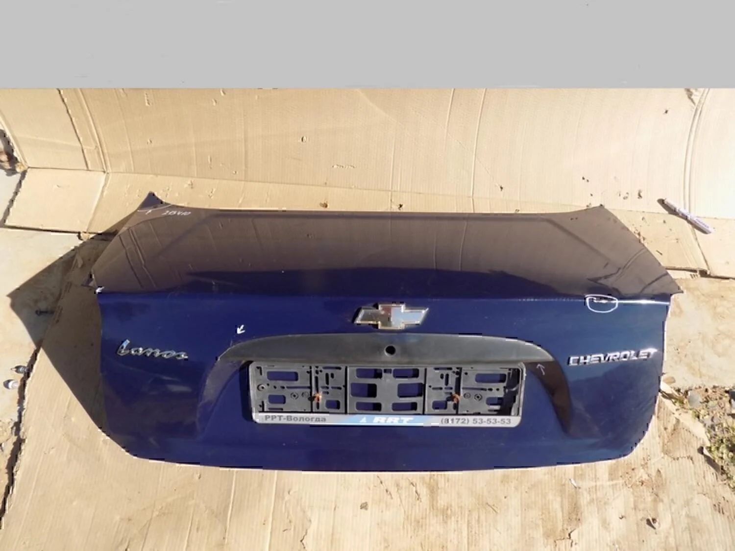 Накладка крышки багажника Chevrolet Lanos 2004-2010 - изображение 1