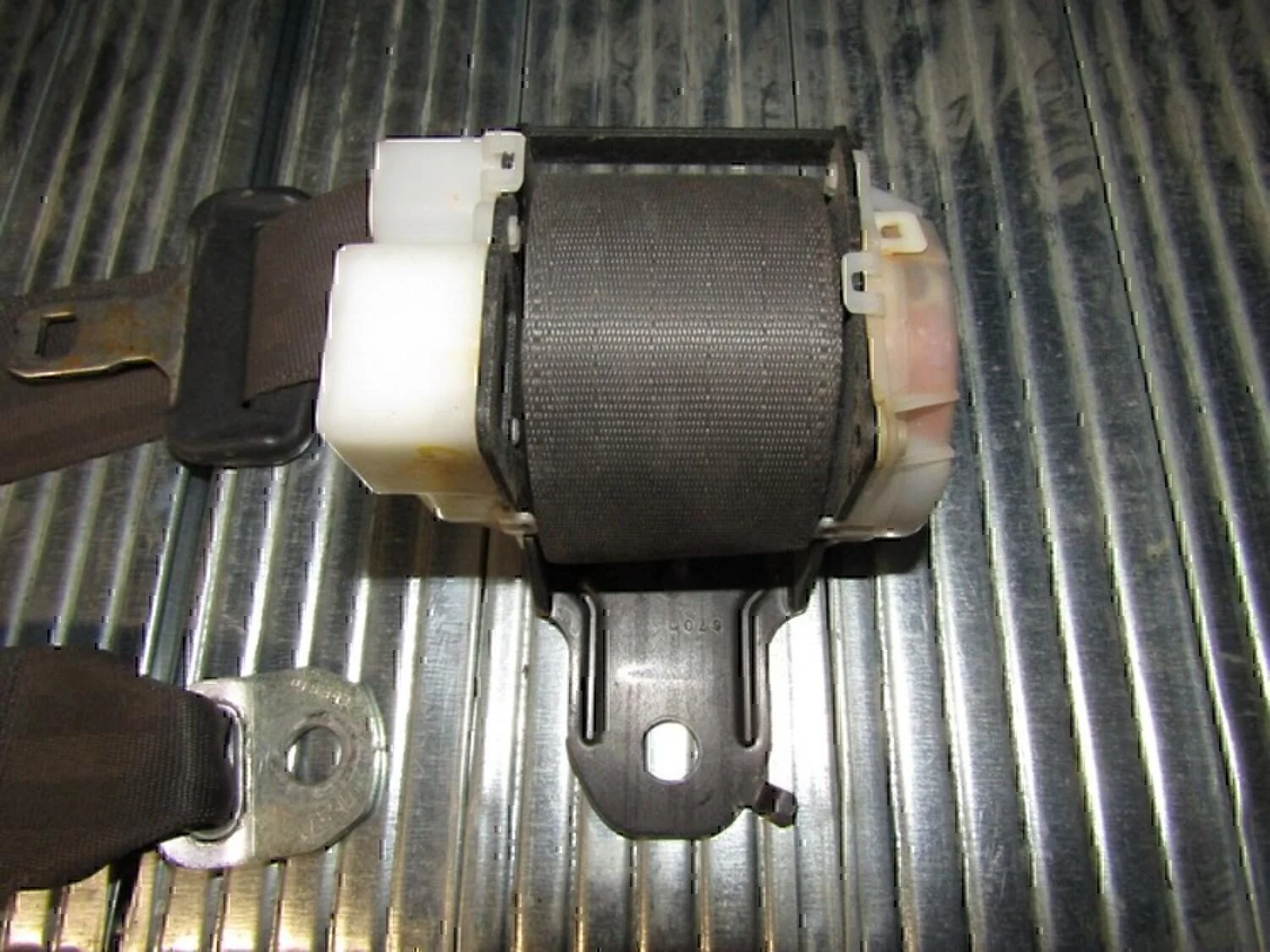 Ремень безопасности TOYOTA Camry XV40 2006-2011 - миниатюра 3