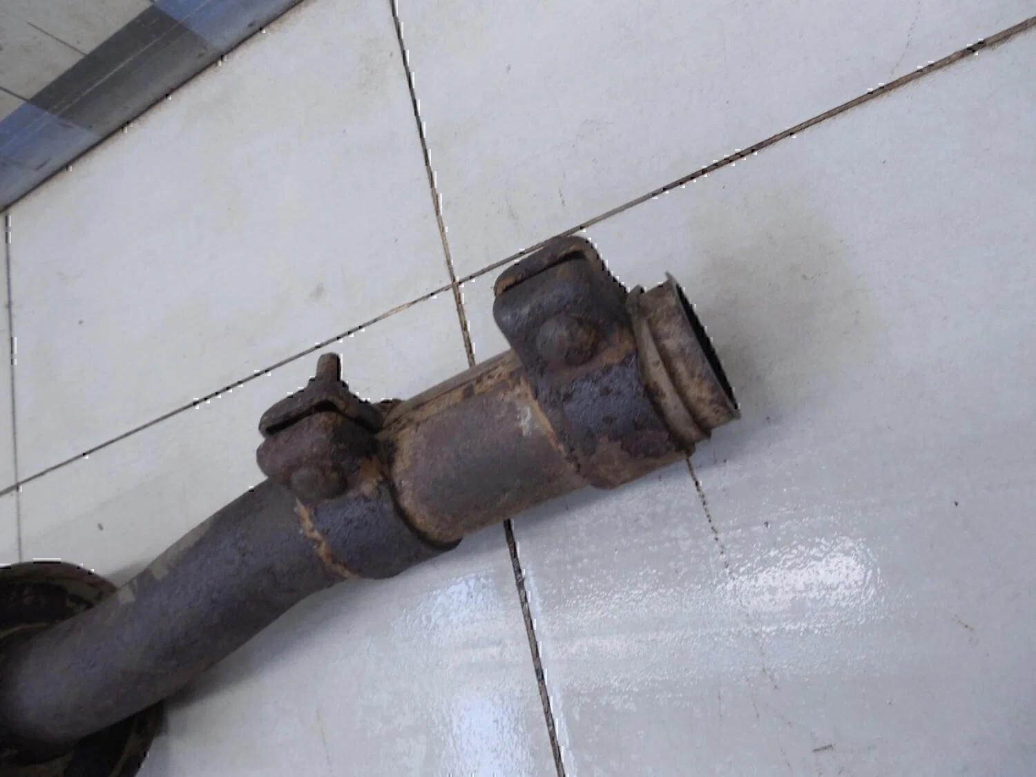 Средняя часть глушителя Chery Amulet (A15) 2006> - миниатюра 2