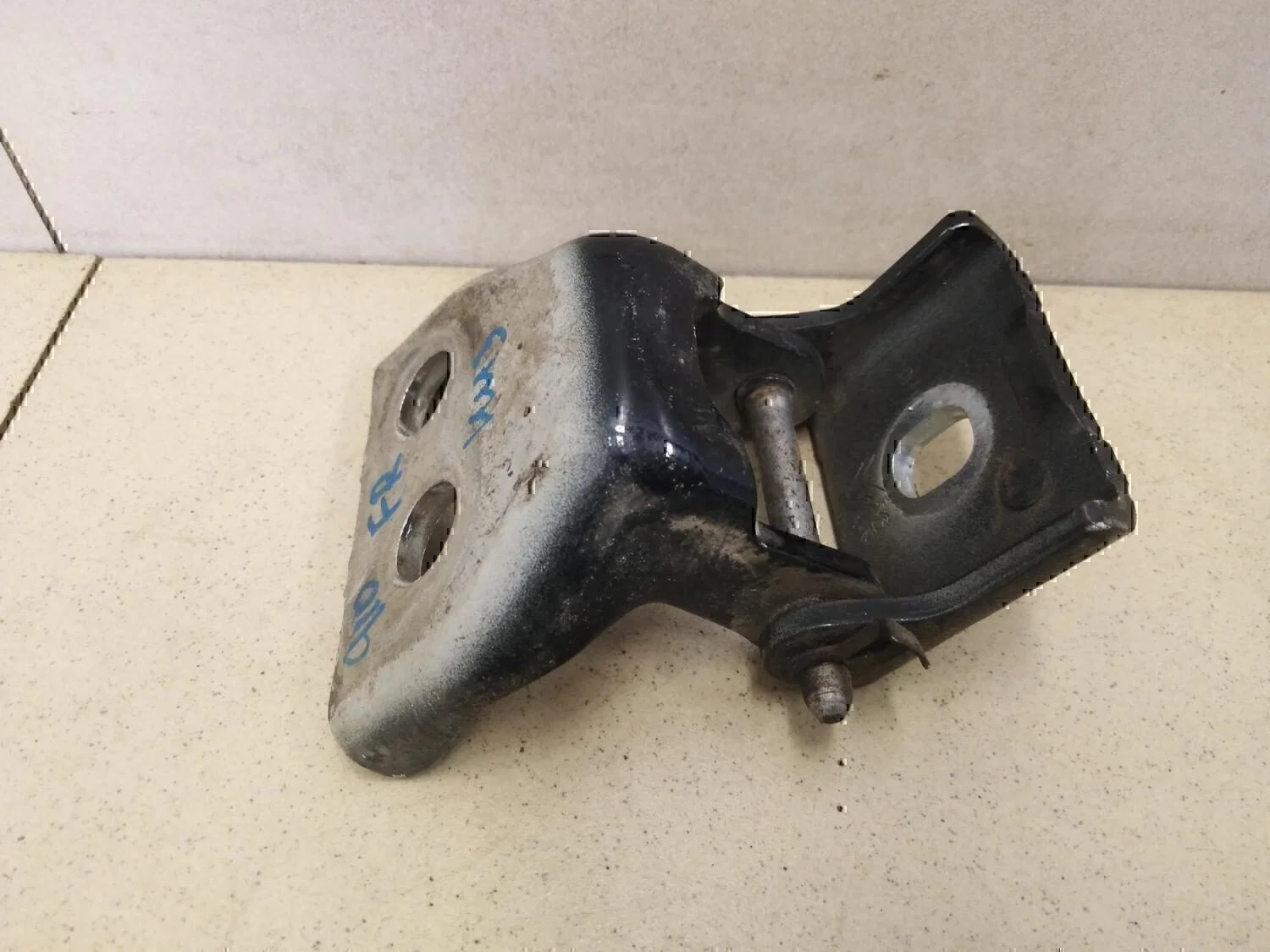 Петля двери Peugeot-Citroen C4 2005-2011 - изображение 1