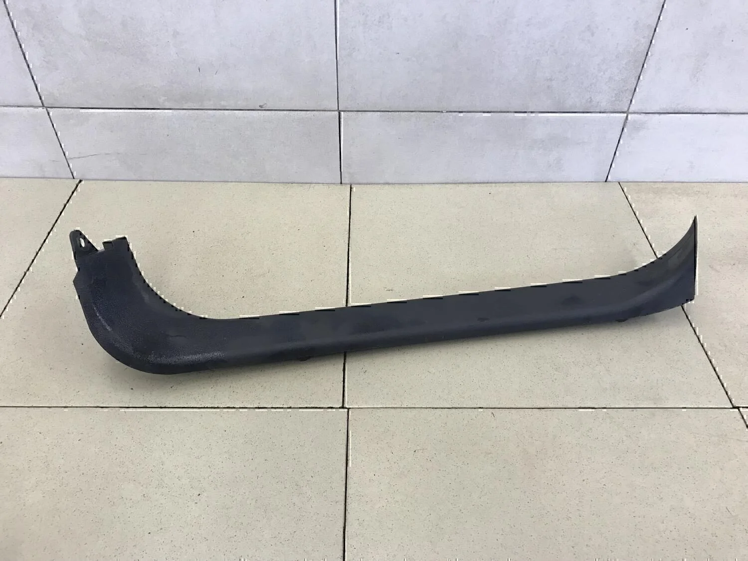 Обшивка двери багажника NISSAN Almera Tino 2000-2006 - миниатюра 3