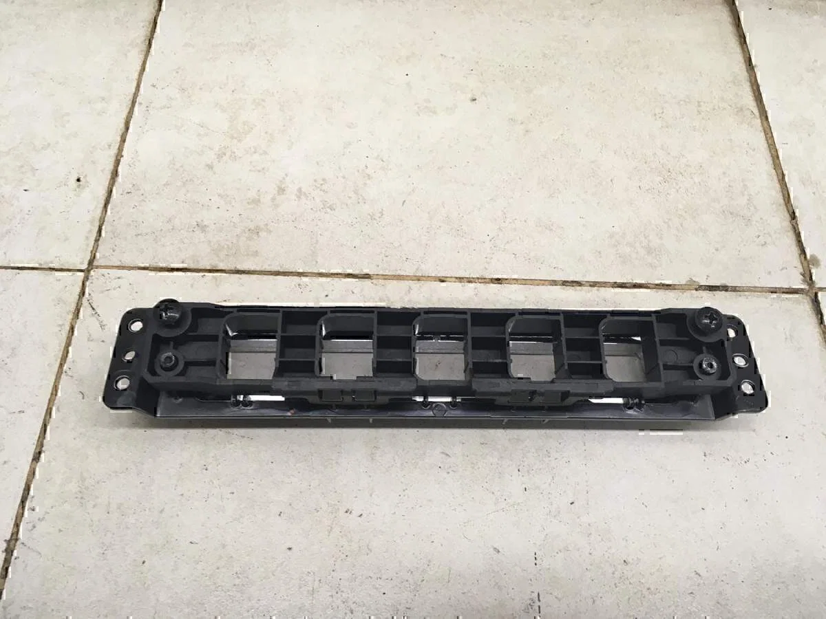 Накладка (кузов внутри) GEELY EMGRAND X7 2013> - миниатюра 2