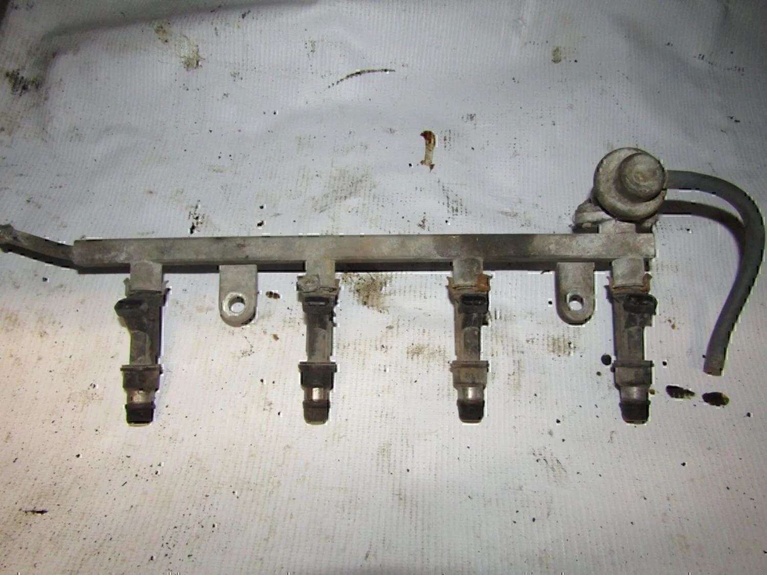 Рейка топливная (рампа) Chevrolet Lanos 2004-2010 - изображение 1