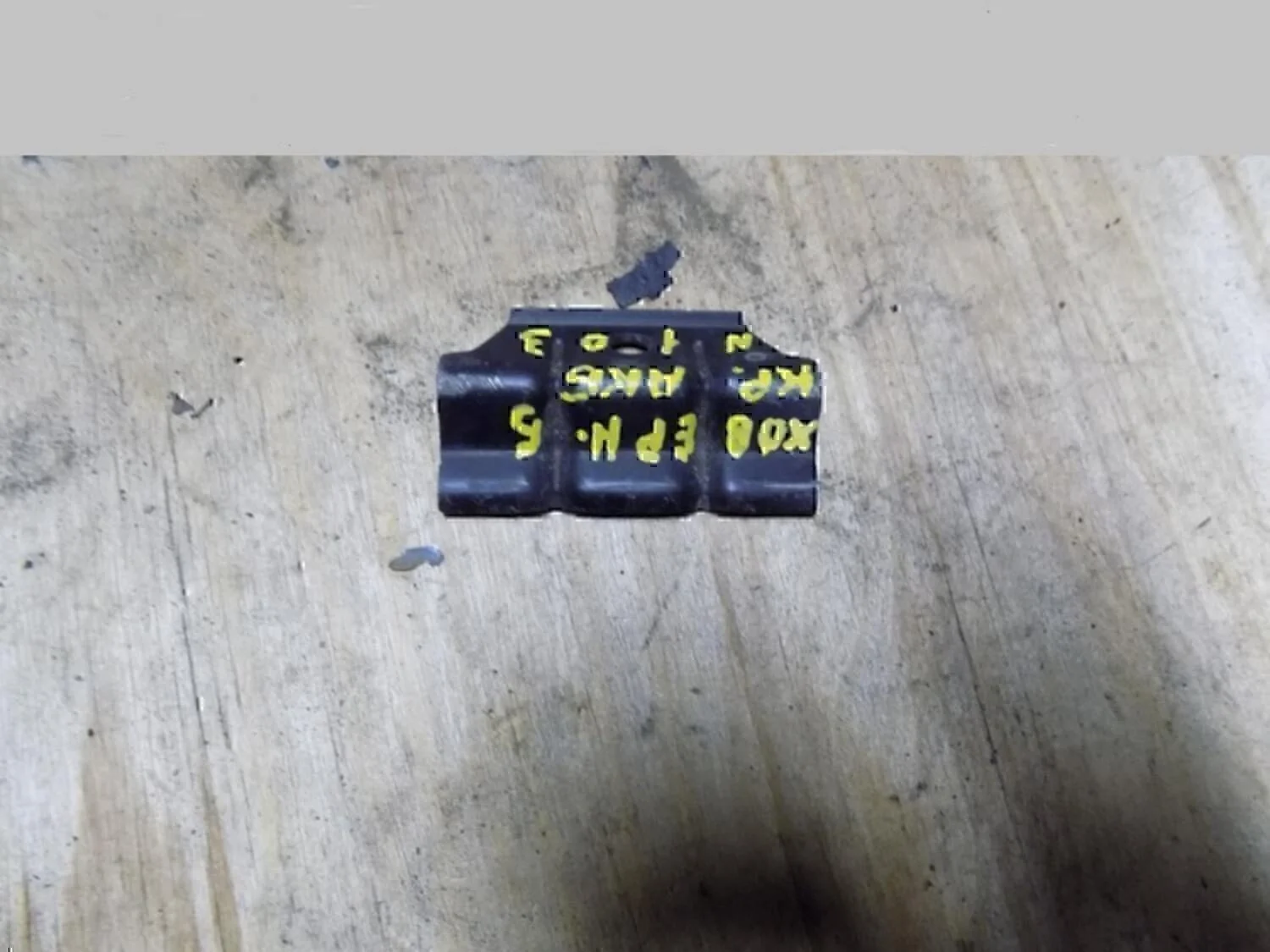 Крепление аккумулятора GREAT WALL Hover H5 2010> - миниатюра 2