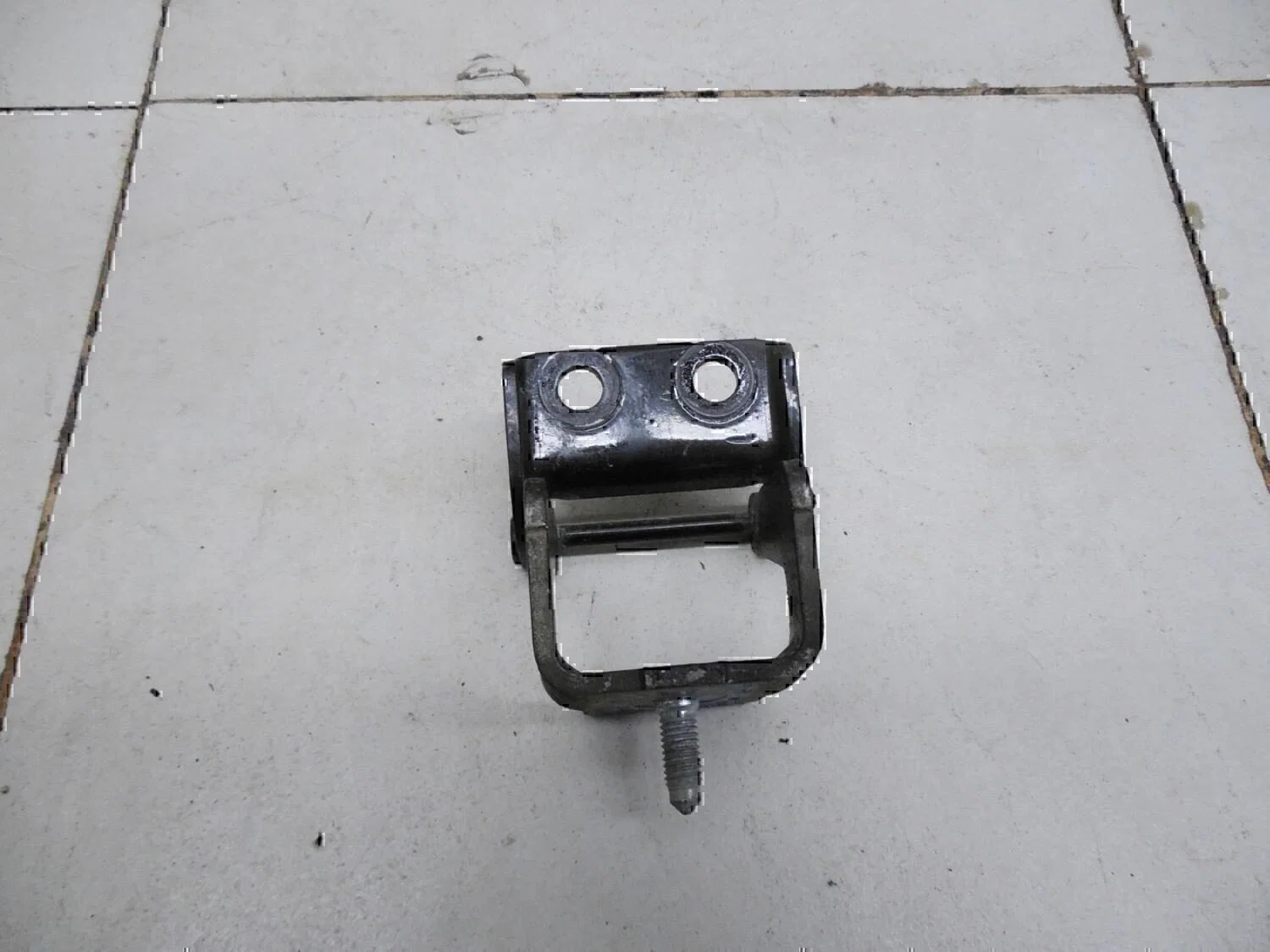 Петля двери багажника Peugeot-Citroen C4 2005-2011 - миниатюра 2