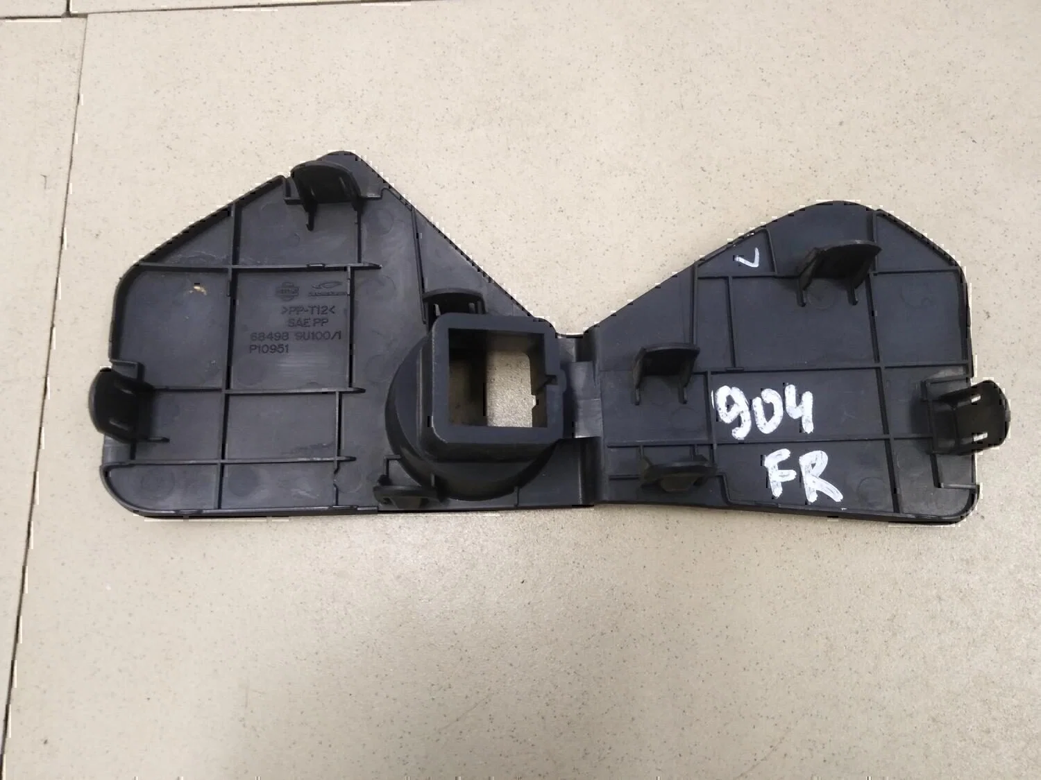 Накладка (кузов внутри) NISSAN Note (E11) 2006-2013 - миниатюра 3