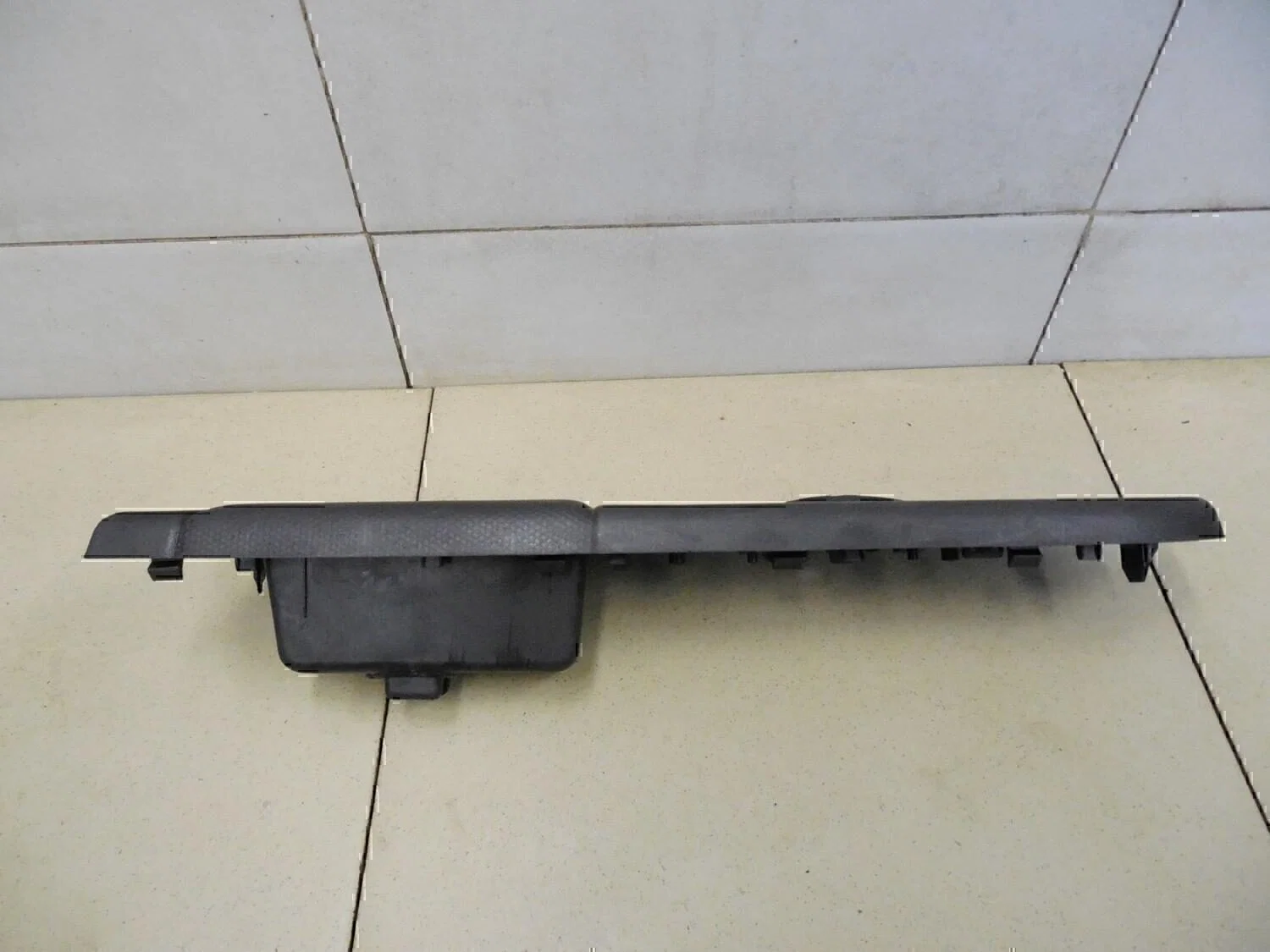 Накладка (кузов внутри) MITSUBISHI ASX 2010-2016 - миниатюра 3