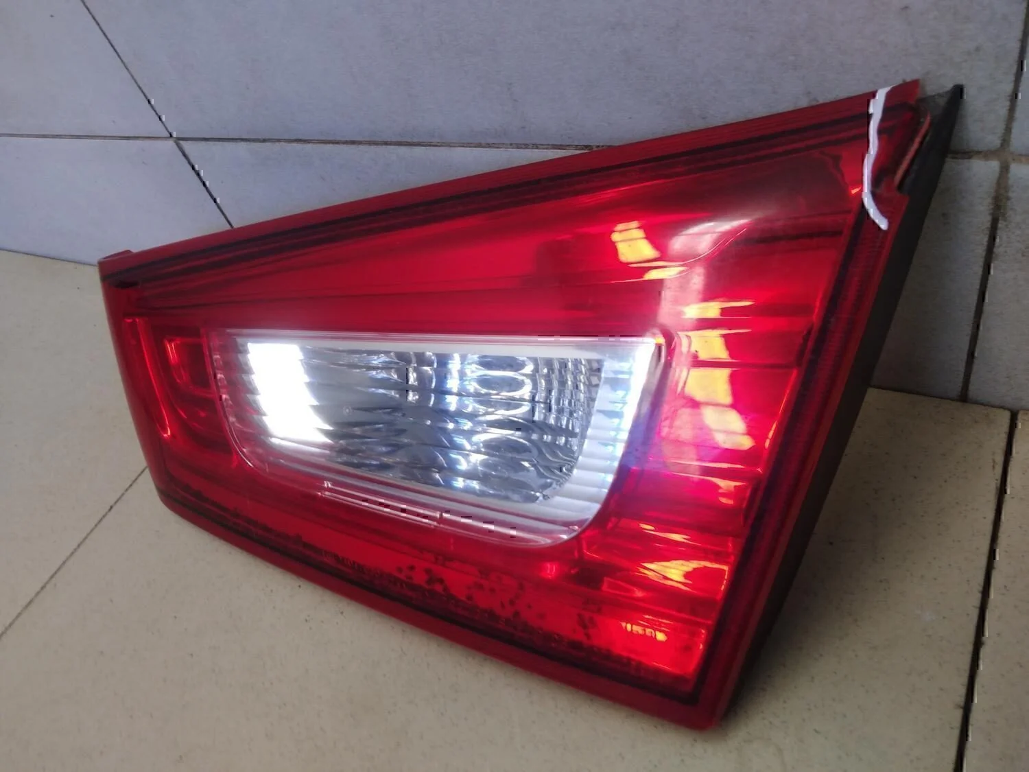 Фонарь задний внутренний правый MITSUBISHI ASX 2010-2016 - миниатюра 3