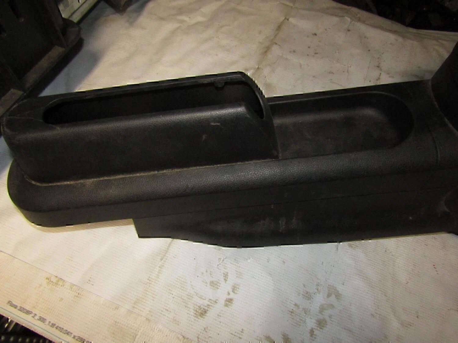 Консоль FORD Fusion 2002-2012 - миниатюра 2
