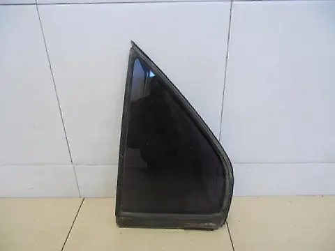 Стекло двери задней левой (форточка) MITSUBISHI Lancer (CS/Classic) 2003-2006