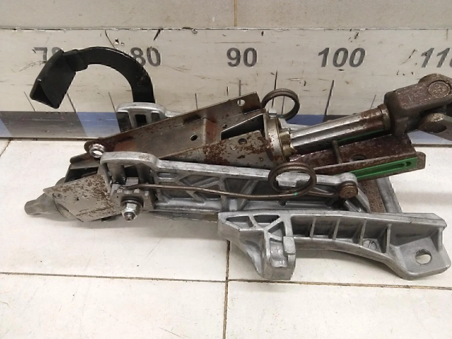 Колонка рулевая FORD Focus II 2005-2008 - миниатюра 2