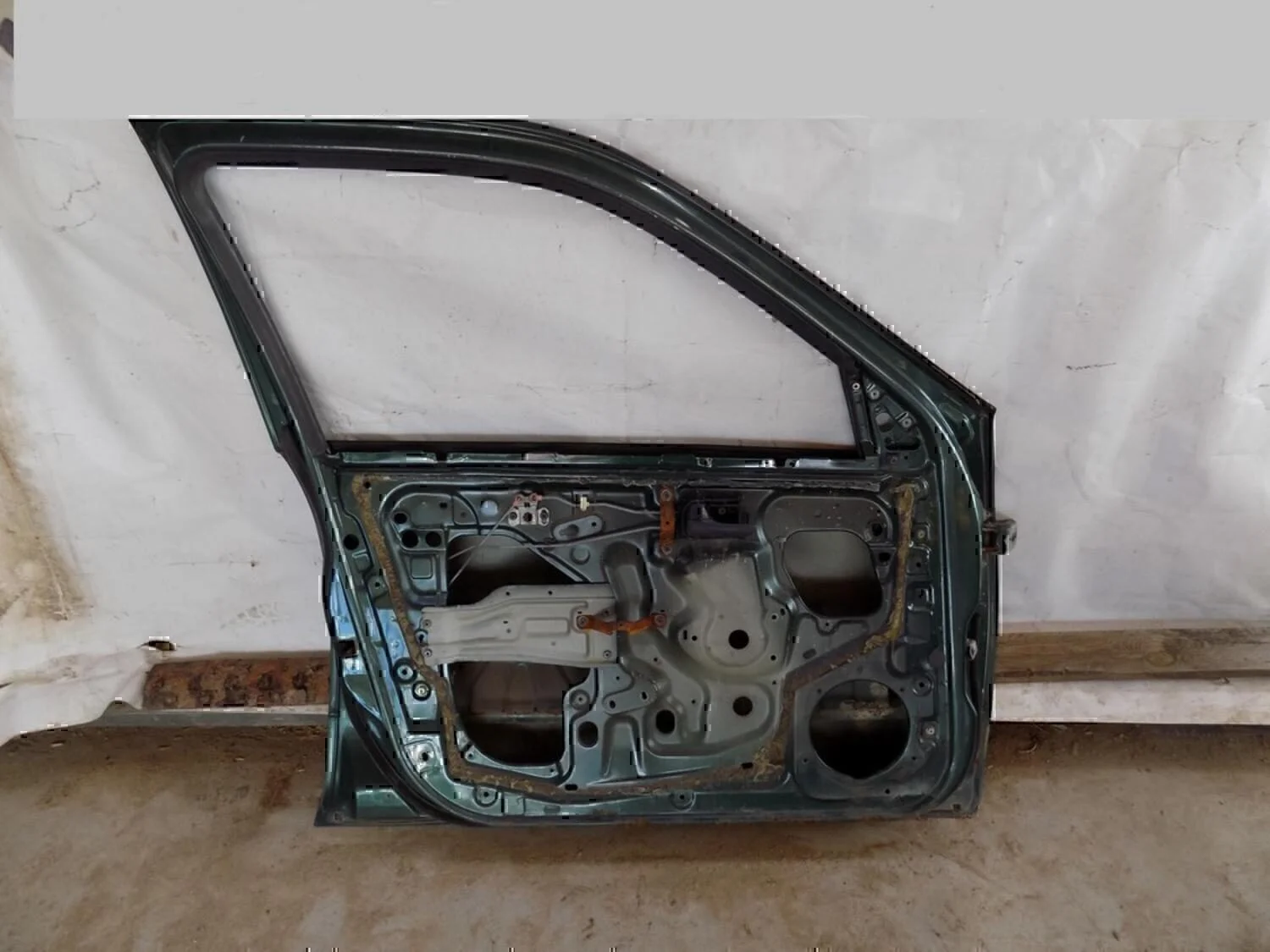 Петля двери NISSAN Almera N16 2000-2006 - миниатюра 4