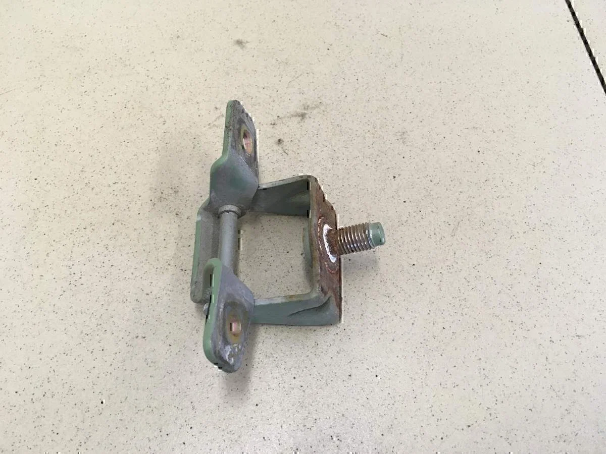 Петля двери багажника Hyundai-KIA RIO 2005-2011 - миниатюра 4