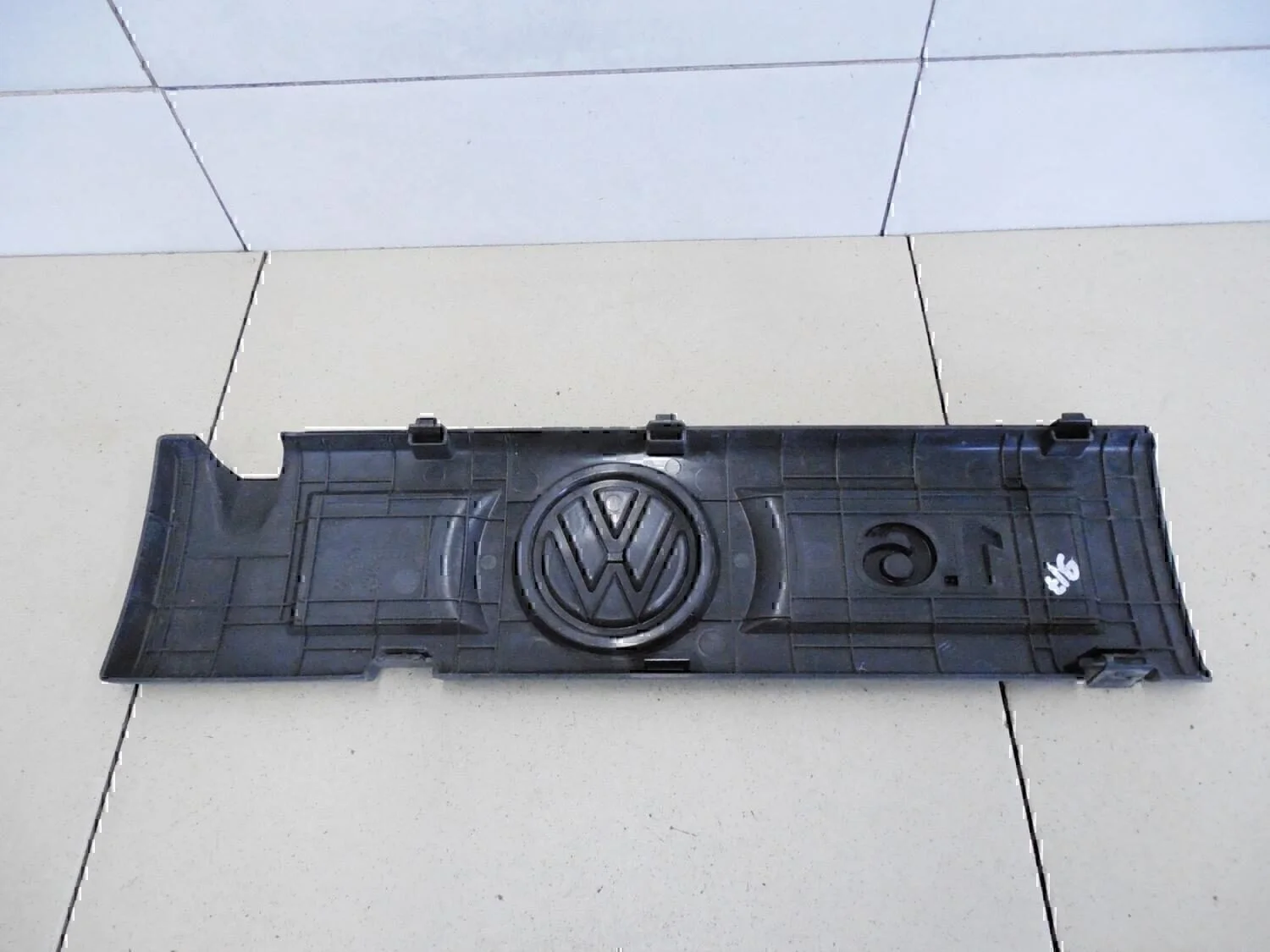 Накладка декоративная VW Polo (Sed RUS) 2011> - миниатюра 2