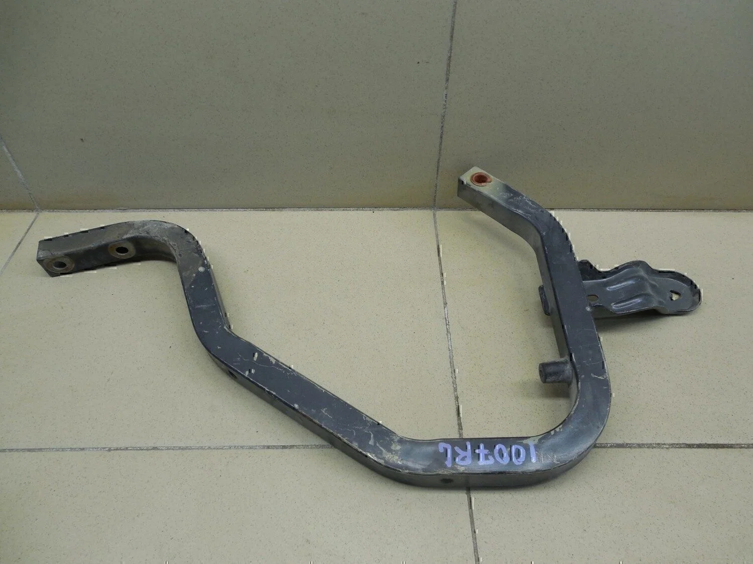 Петля крышки багажника RENAULT Logan 2005-2014 - изображение 1