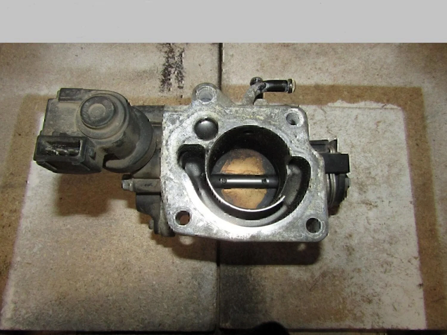 Заслонка дроссельная механическая Hyundai-KIA Elantra 2000-2005 - миниатюра 2