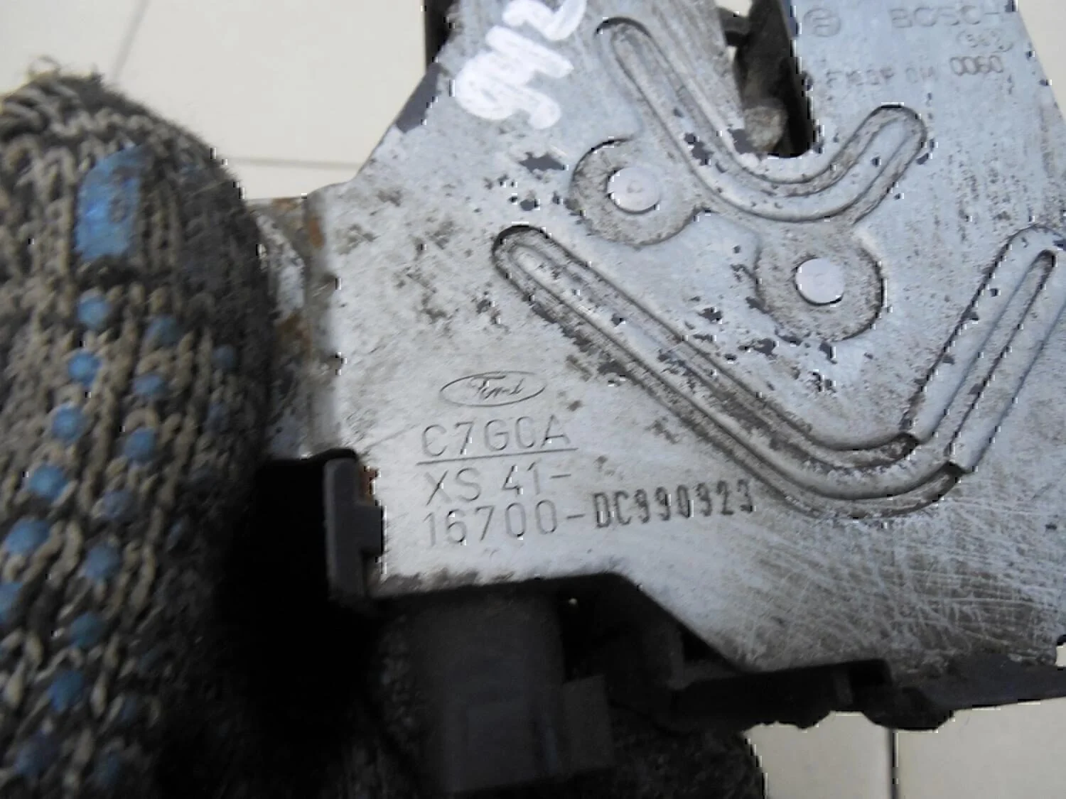 Замок капота FORD Focus I 1998-2004 - миниатюра 5
