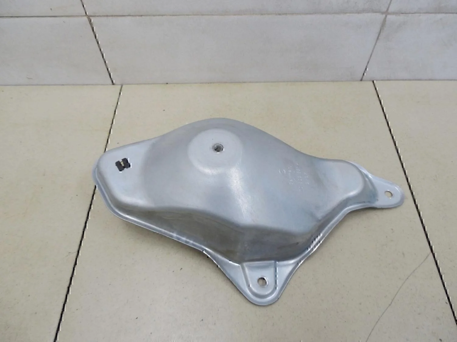 Кронштейн (сопут. товар) VW Touran 2003-2010 - изображение 1