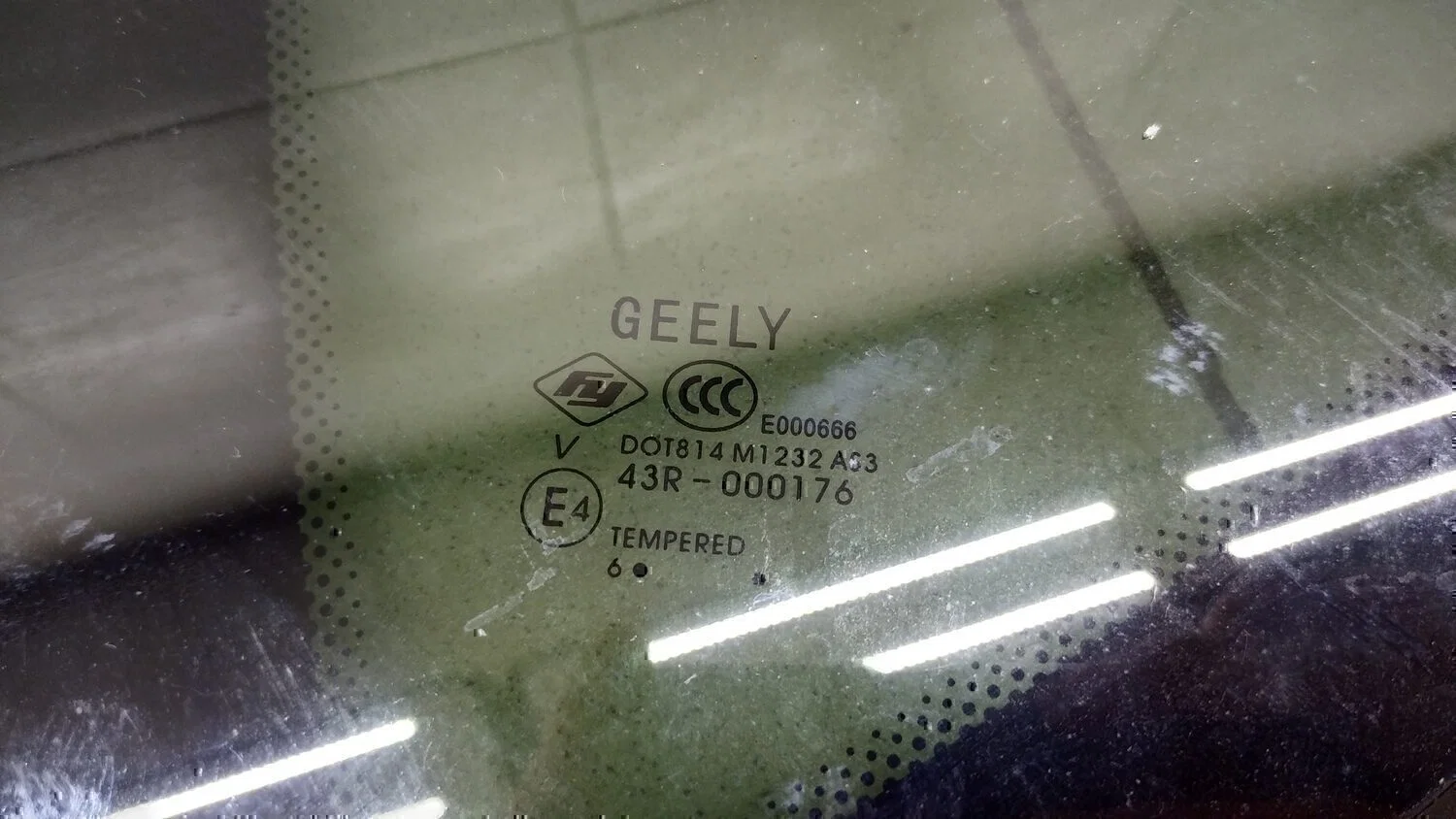 Стекло кузовное глухое левое GEELY EMGRAND X7 2013> - миниатюра 7