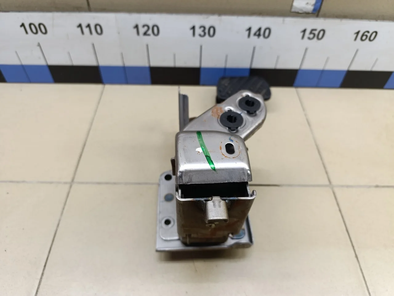 Педаль тормоза NISSAN Juke (F15) 2011> - миниатюра 3