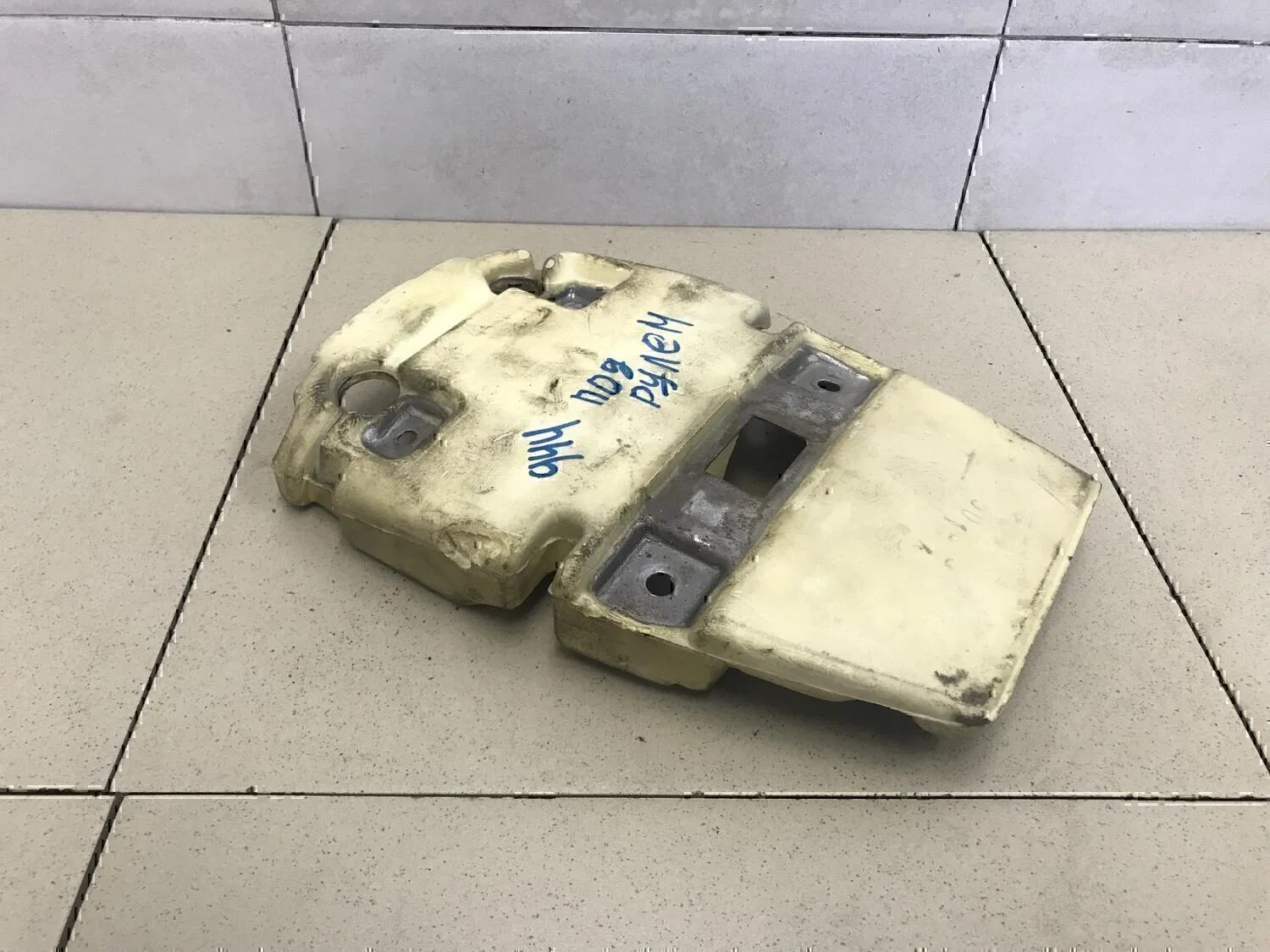 Кожух рулевой колонки NISSAN Almera Tino 2000-2006 - миниатюра 3
