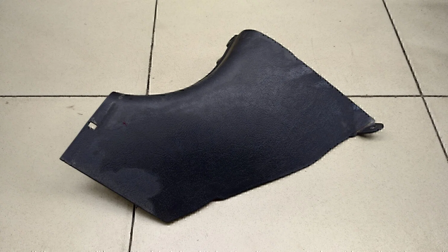 Обшивка стойки Hyundai-KIA Tucson 2004-2010 - изображение 1