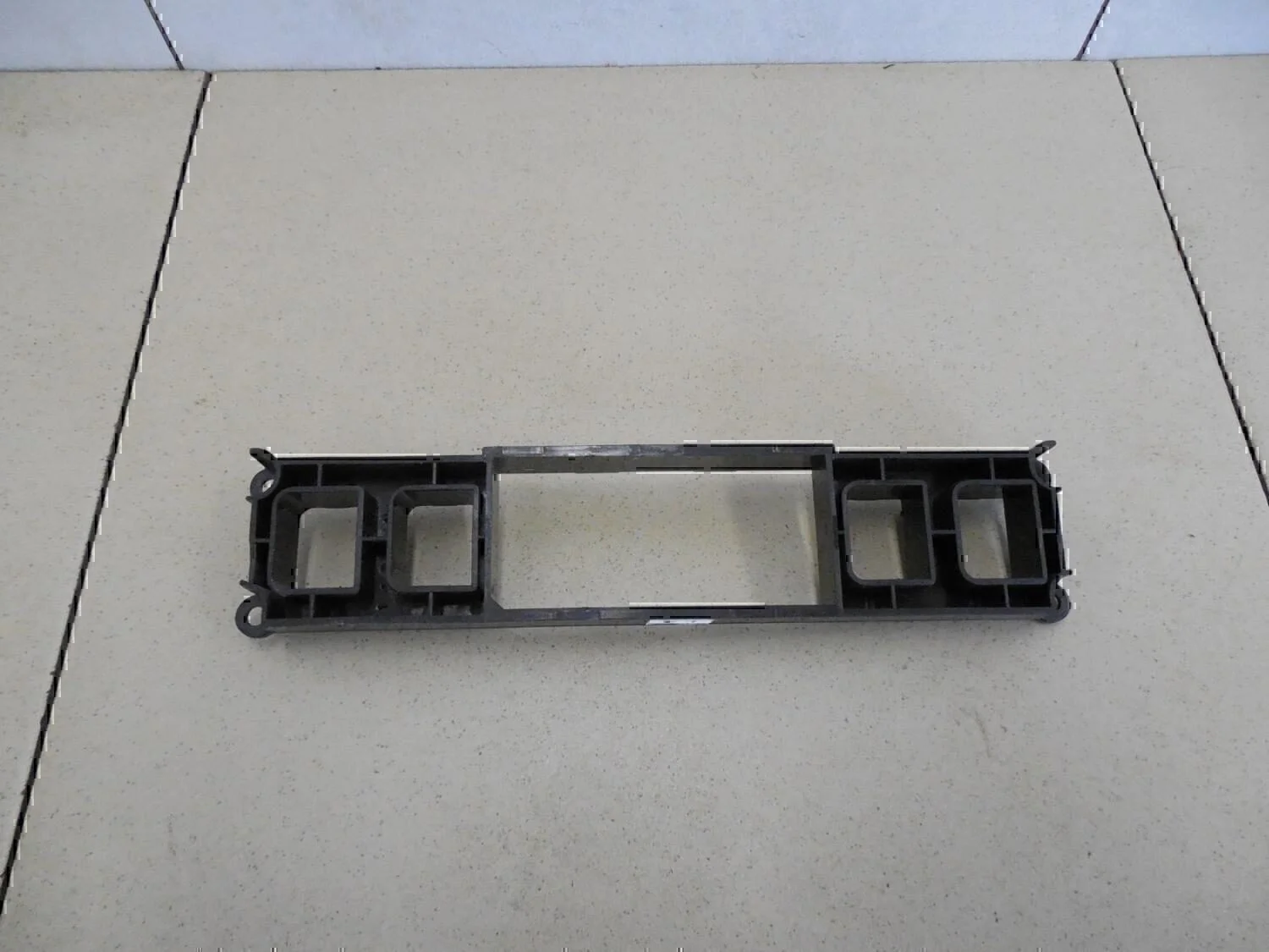 Накладка (кузов внутри) Chevrolet Captiva (C100) 2006-2010 - миниатюра 2