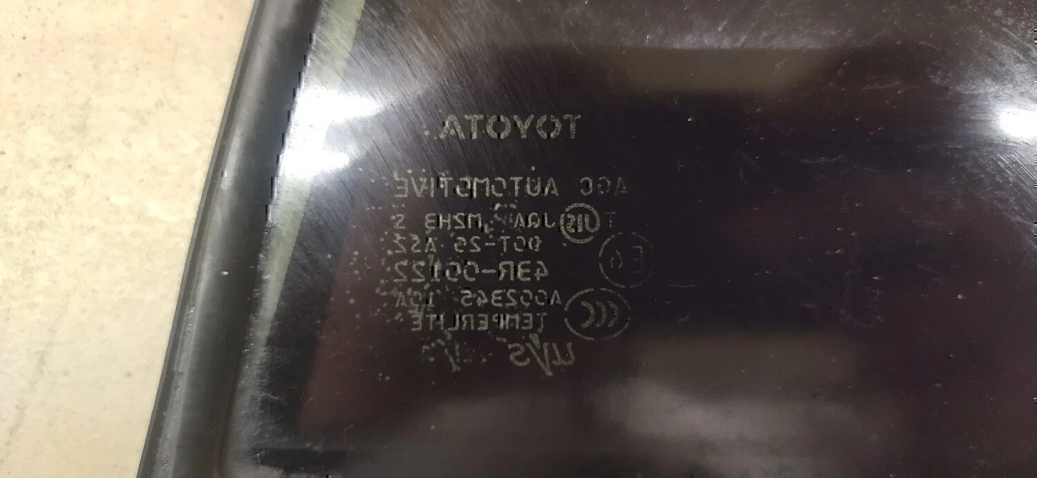 Стекло двери задней правой (форточка) TOYOTA RAV 4 2006-2013 - миниатюра 4