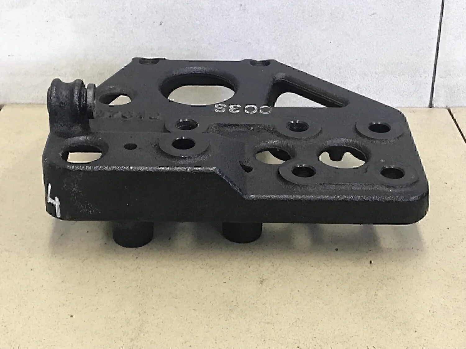 Кронштейн кондиционера Hyundai-KIA Spectra 2001-2011 - миниатюра 5