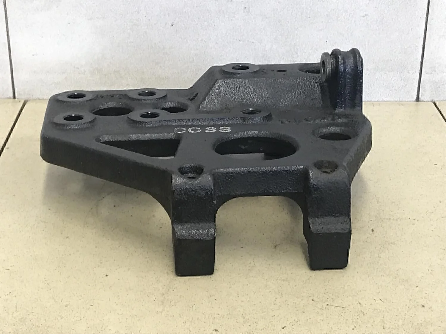 Кронштейн кондиционера Hyundai-KIA Spectra 2001-2011 - миниатюра 7