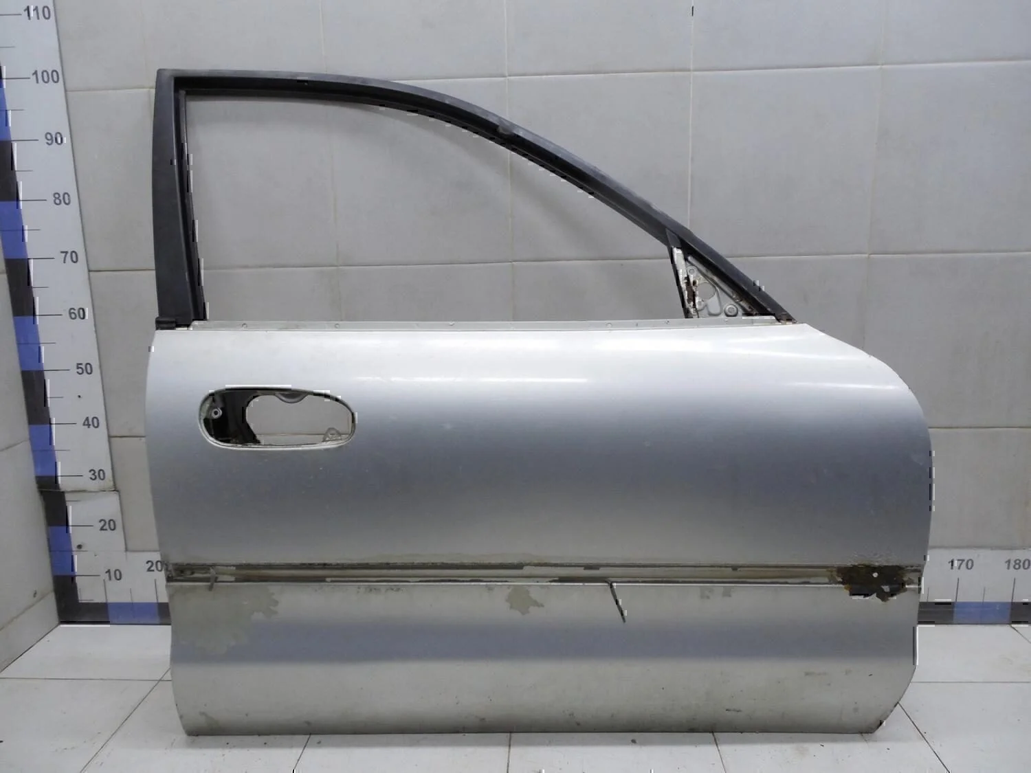 Дверь передняя правая MITSUBISHI Galant (E5) 1993-1997 - изображение 1
