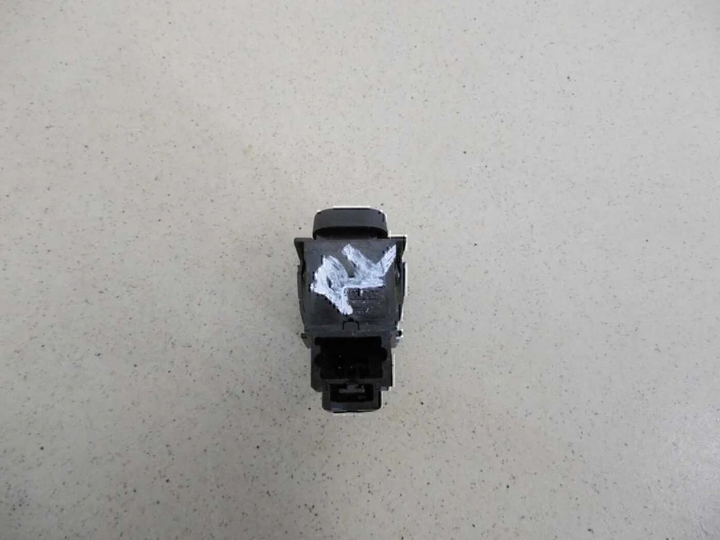 Кнопка стеклоподъемника PEUGEOT 607 2000-2010 - миниатюра 2