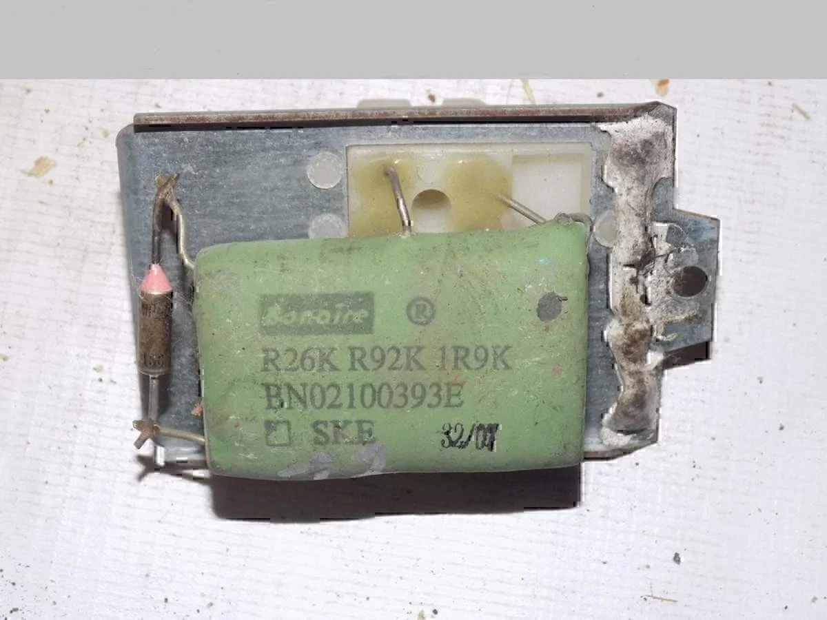 Резистор отопителя Chery Amulet (A15) 2006> - изображение 1