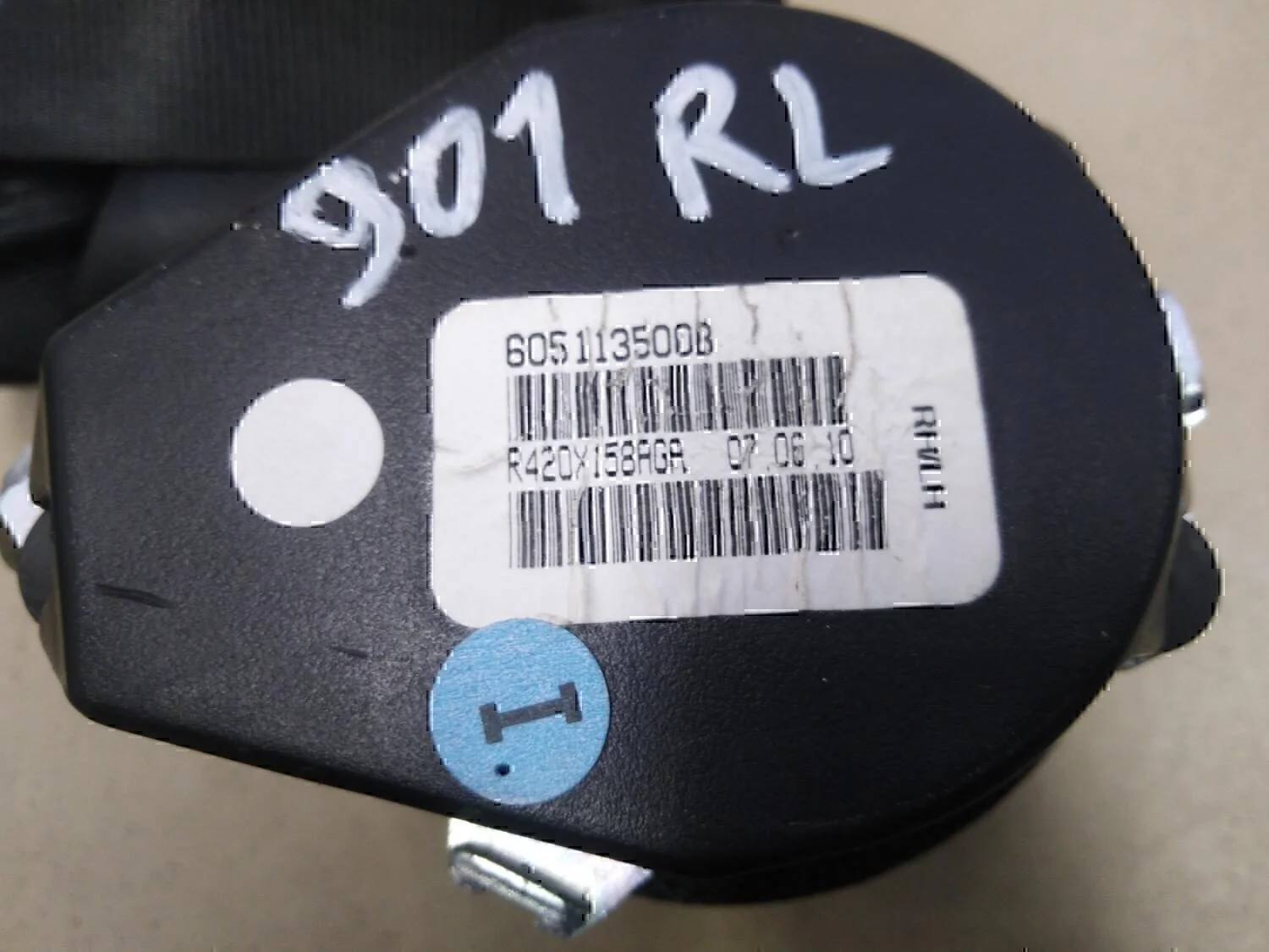 Ремень безопасности VW Jetta 2006-2011 - миниатюра 6