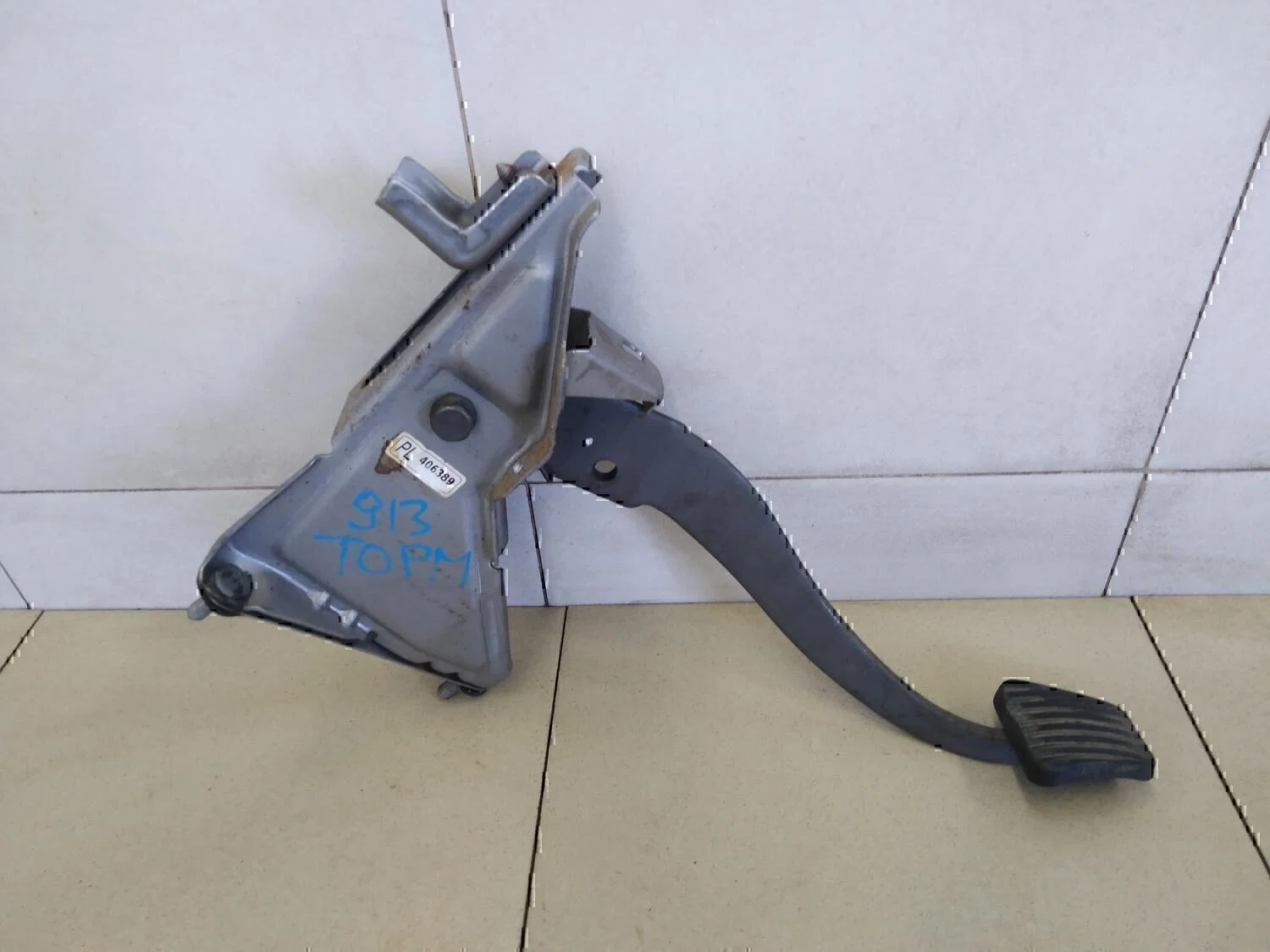 Педаль тормоза Chevrolet Lanos 2004-2010 - изображение 1