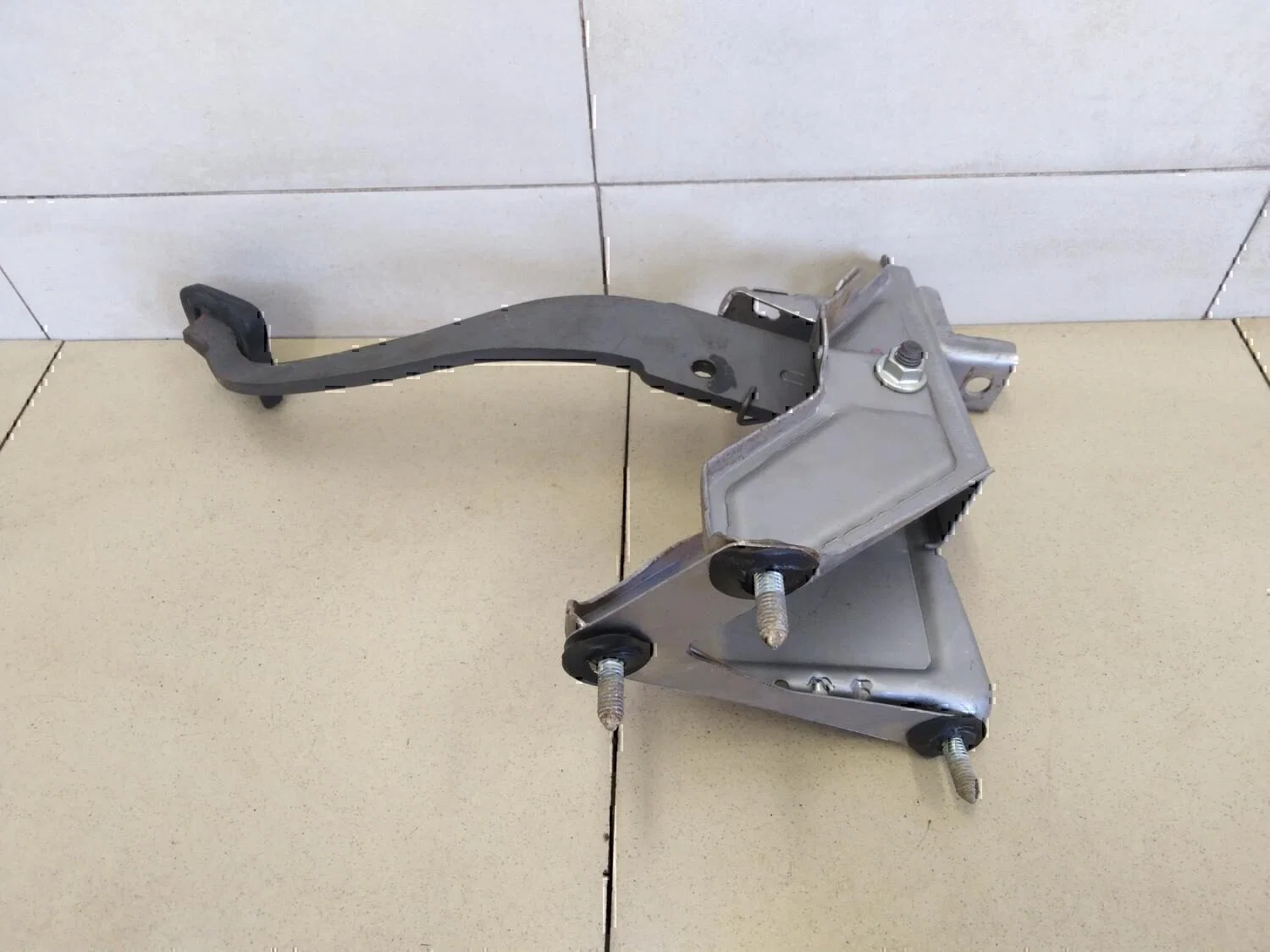 Педаль тормоза Chevrolet Lanos 2004-2010 - миниатюра 4