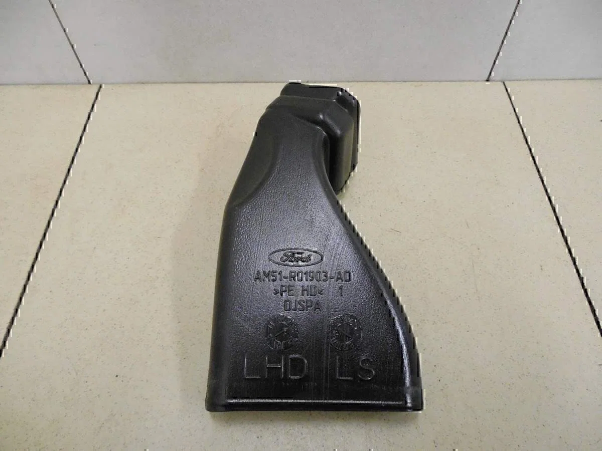 Воздуховод FORD Focus III 2011> - миниатюра 2